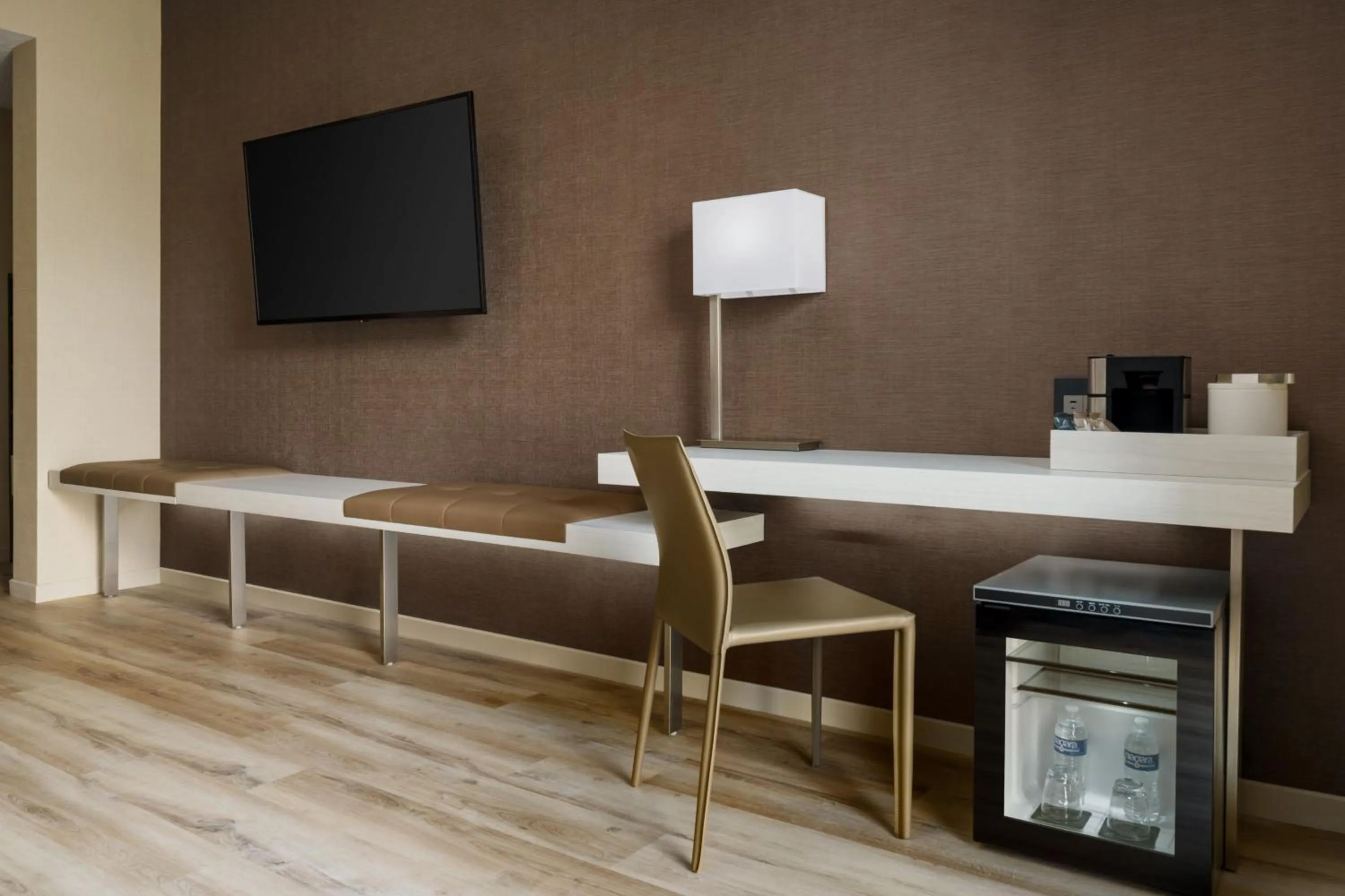 Photo of the whole room in AC Hotel by Marriott Jacksonville St Johns Town Center