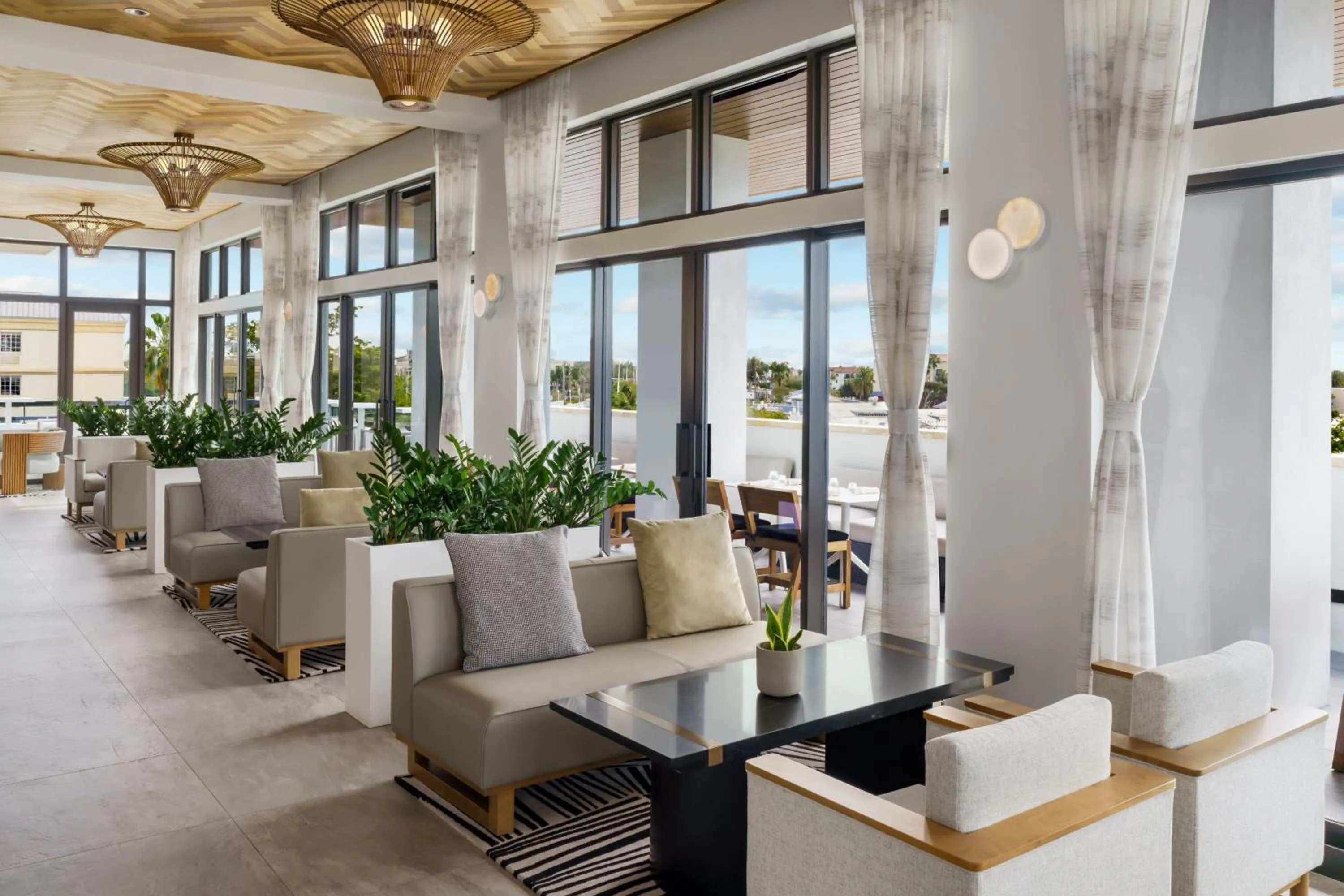 Restaurant/places to eat in AC Hotel by Marriott Naples 5th Avenue