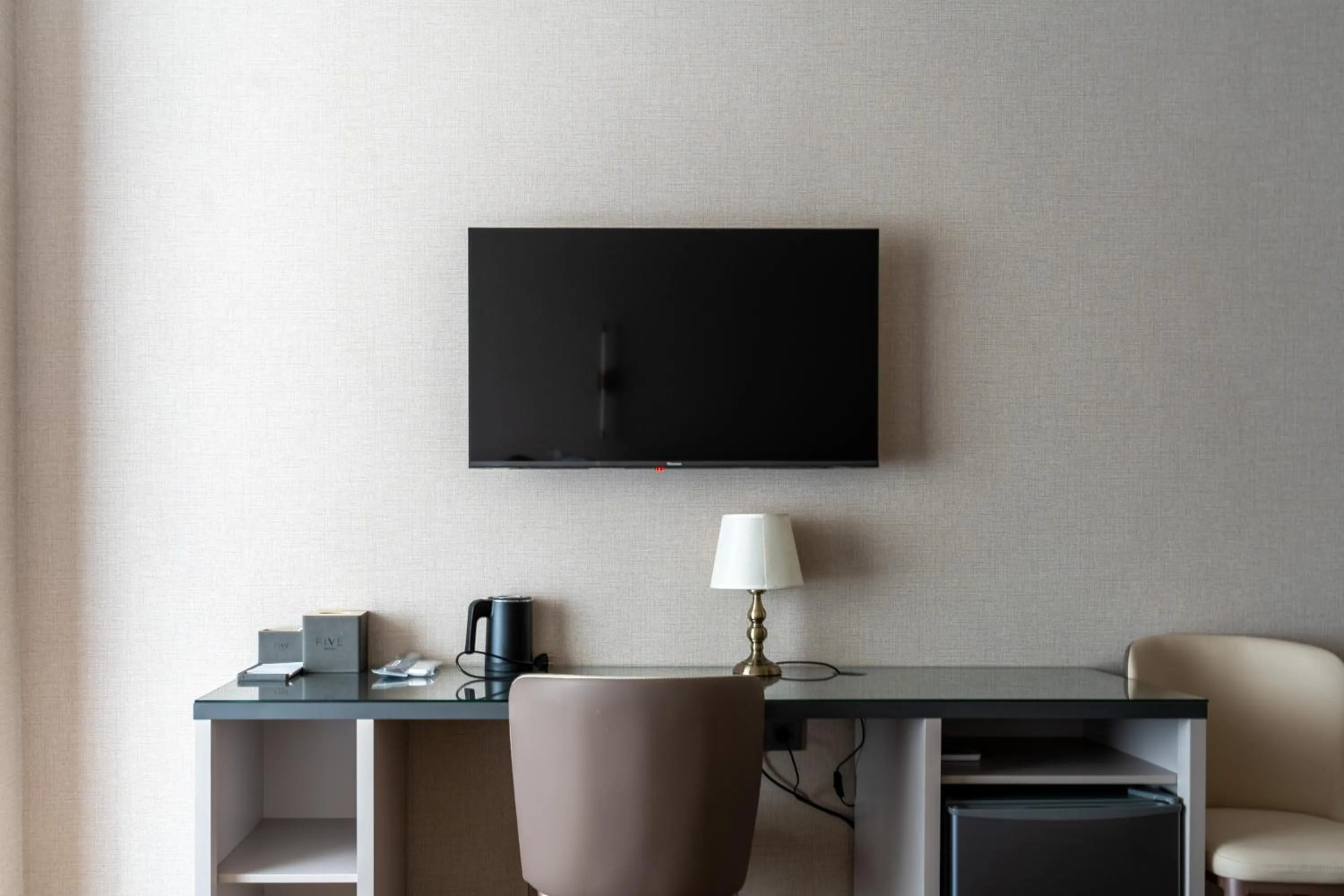 TV and multimedia in Five Hotel