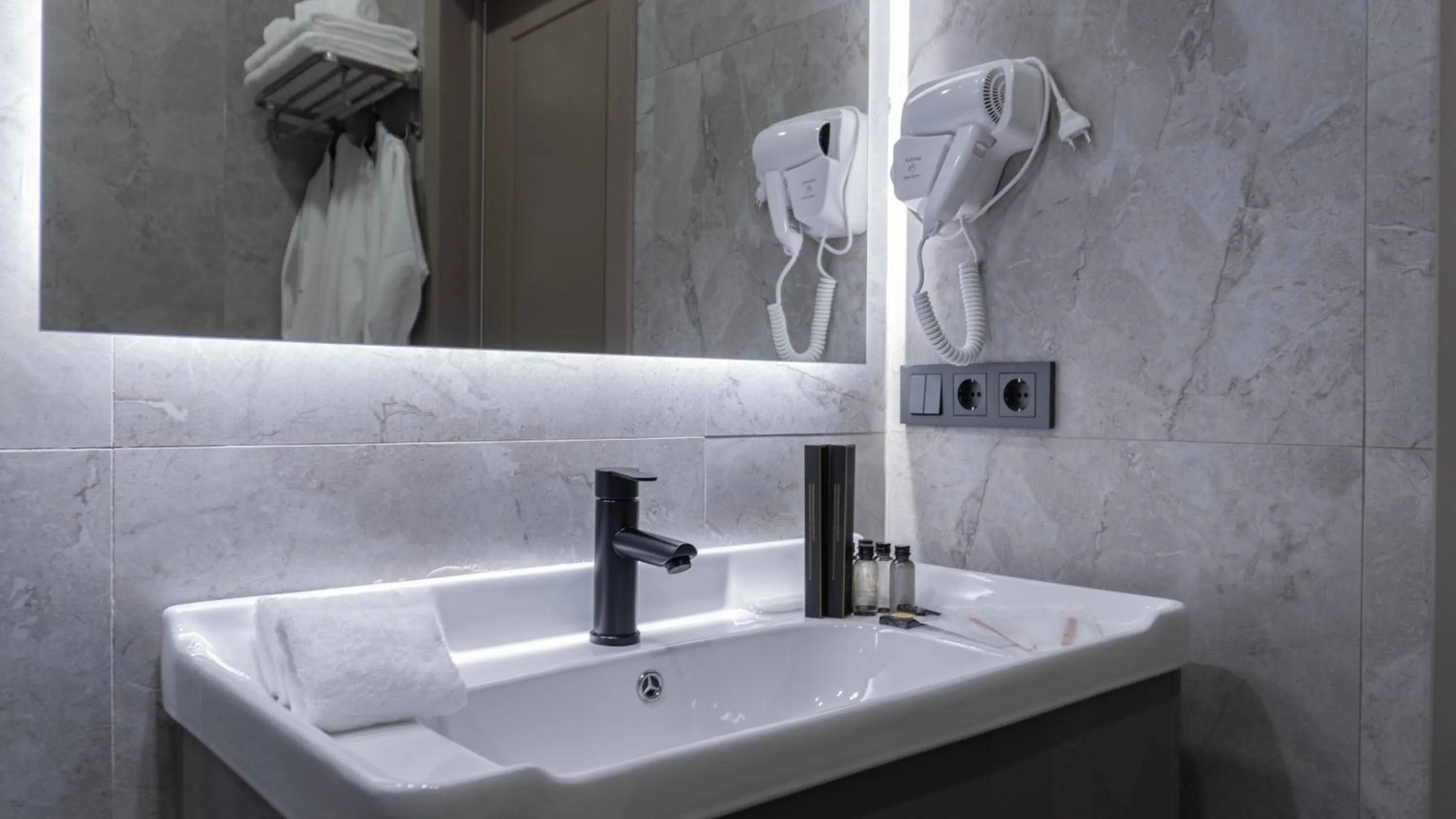 Bathroom in Five Hotel