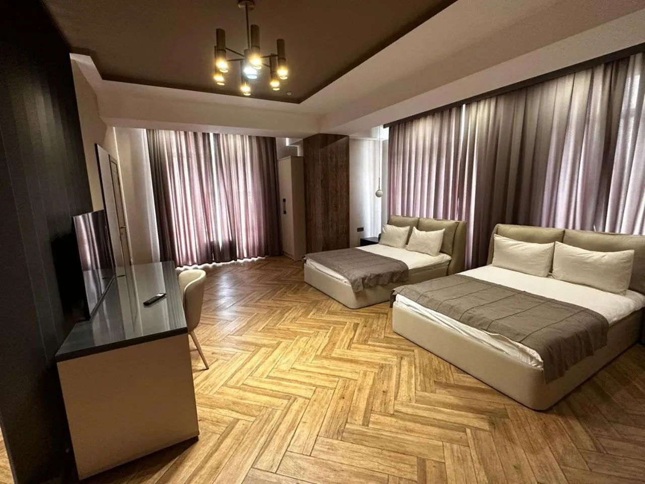 Bedroom, Bed in Five Hotel