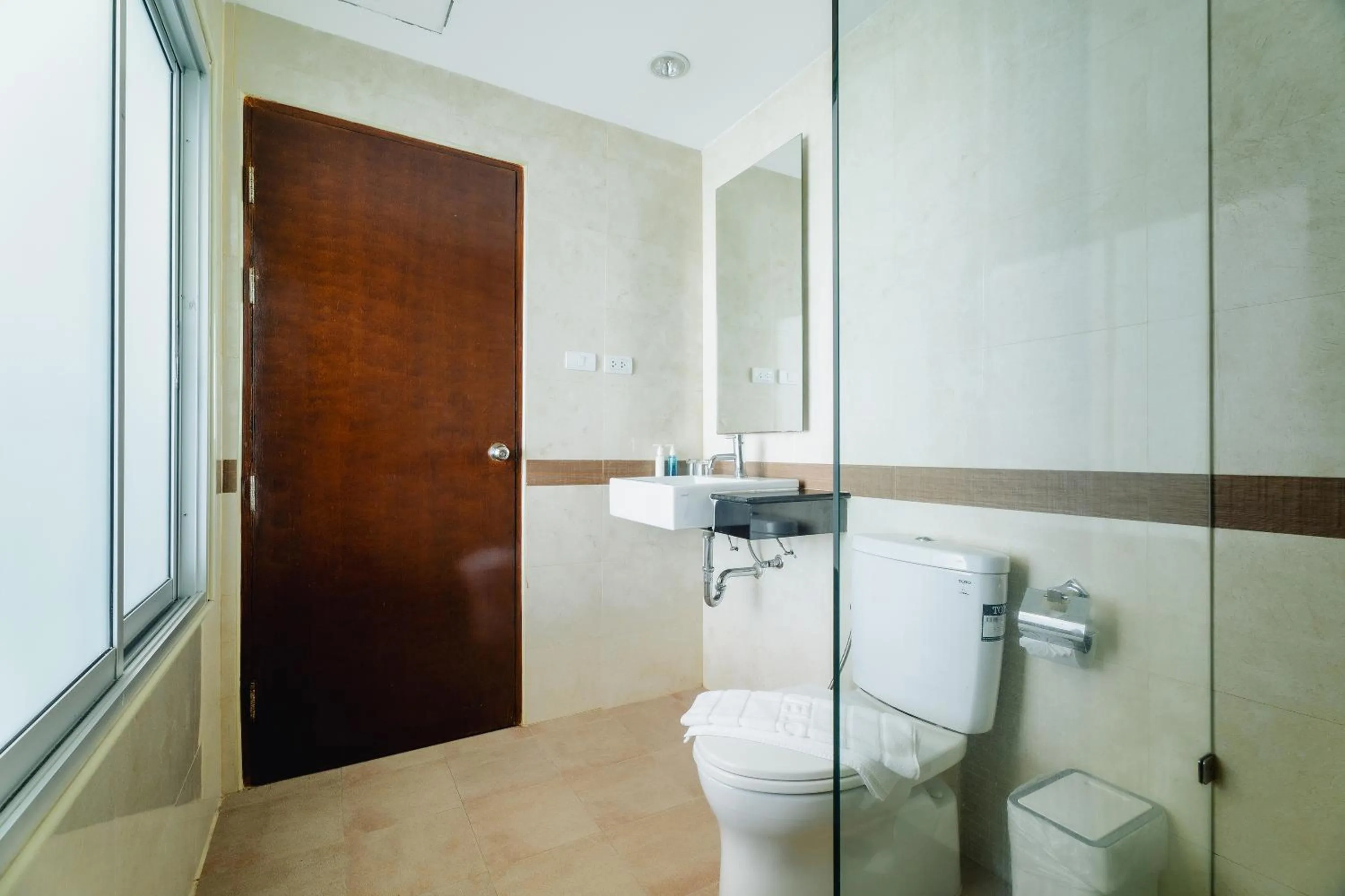 Toilet in Di Yana Patong