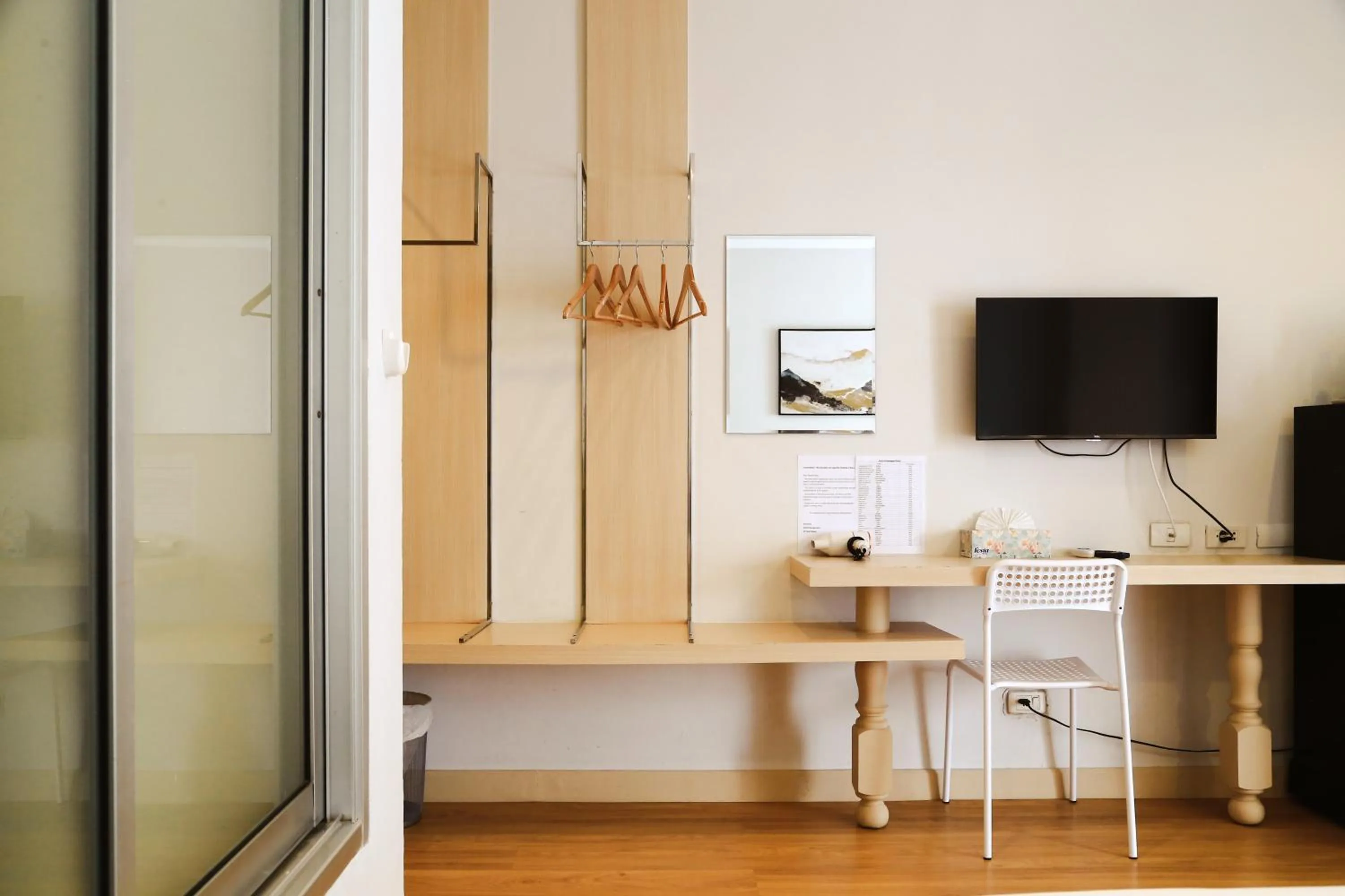 TV and multimedia in Di Yana Patong