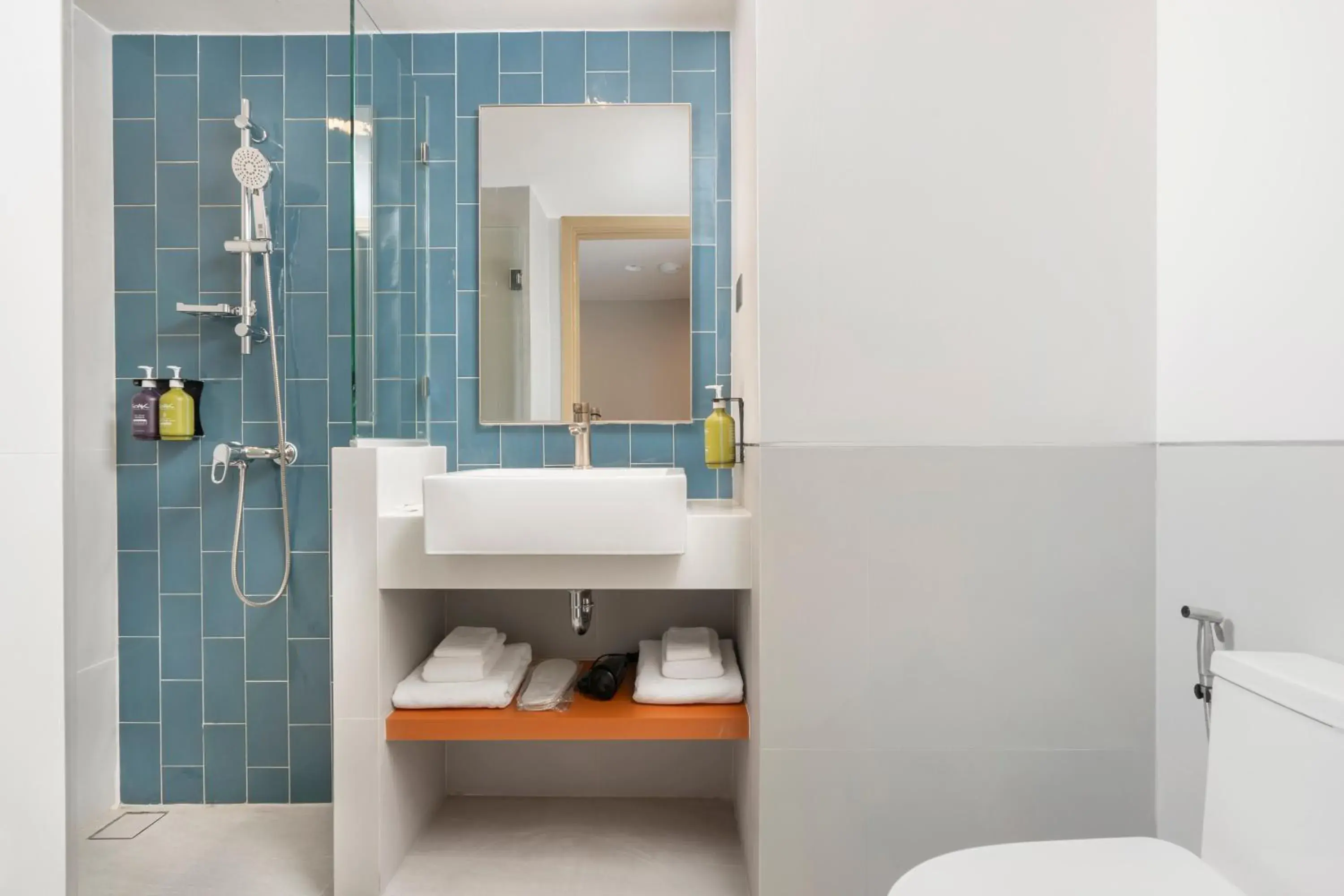 Standard Twin Room in Holiday Inn Express Rayong Map Ta Phut Standard Twin Room in Holiday Inn Express Rayong Map Ta Phut