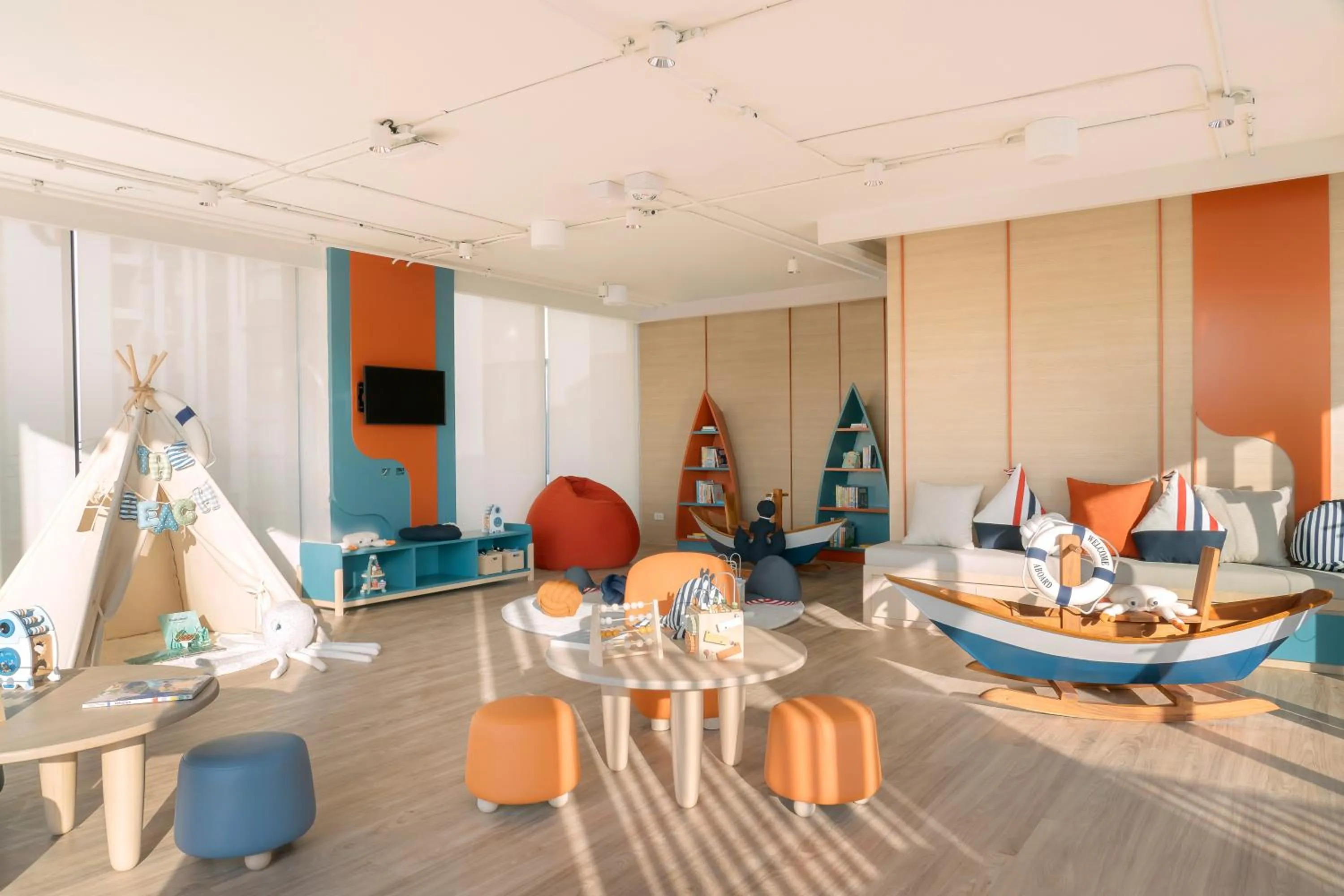 Kids's club in Holiday Inn Express Rayong