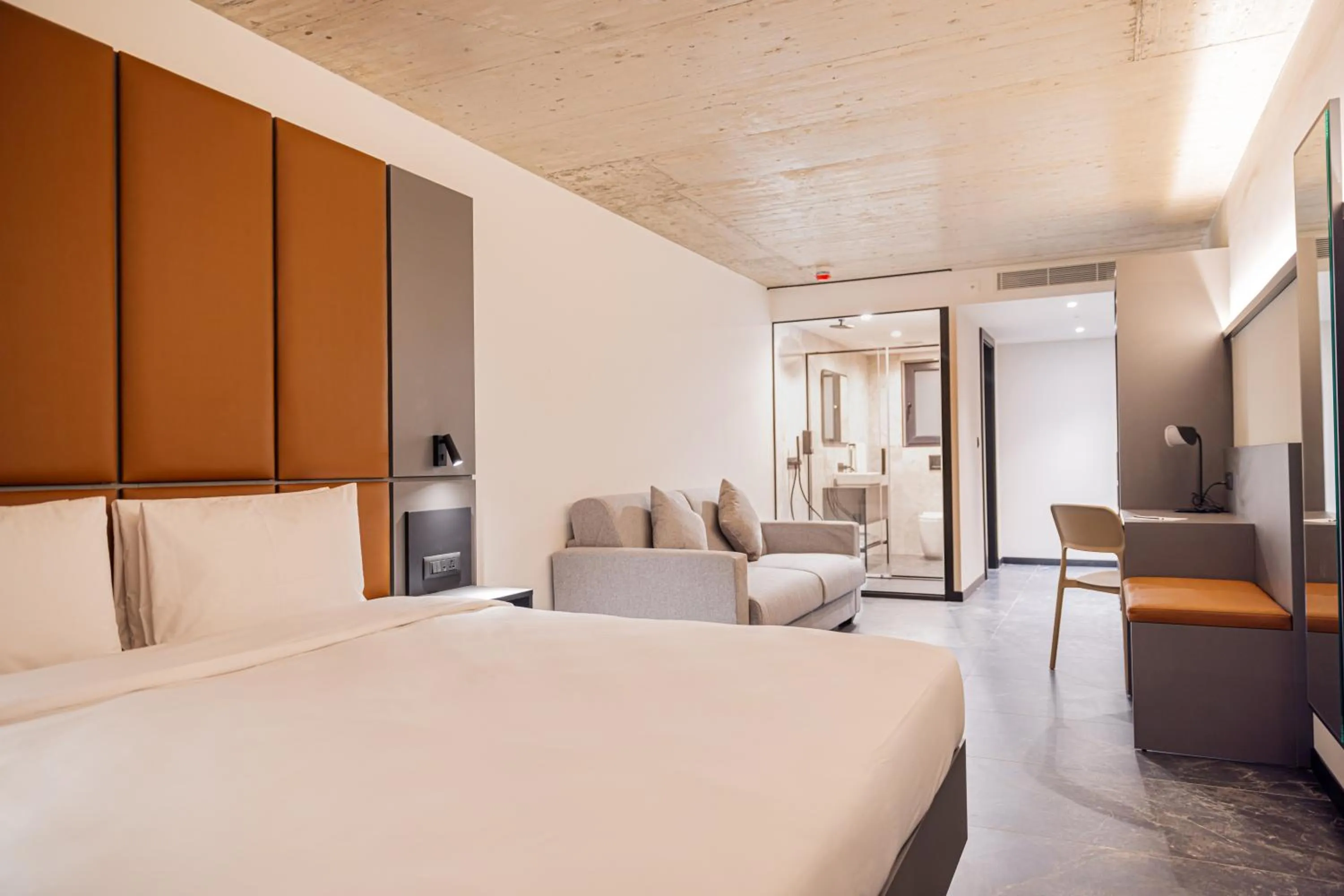 Bedroom, Bed in The Londoner Hotel St. Julian's