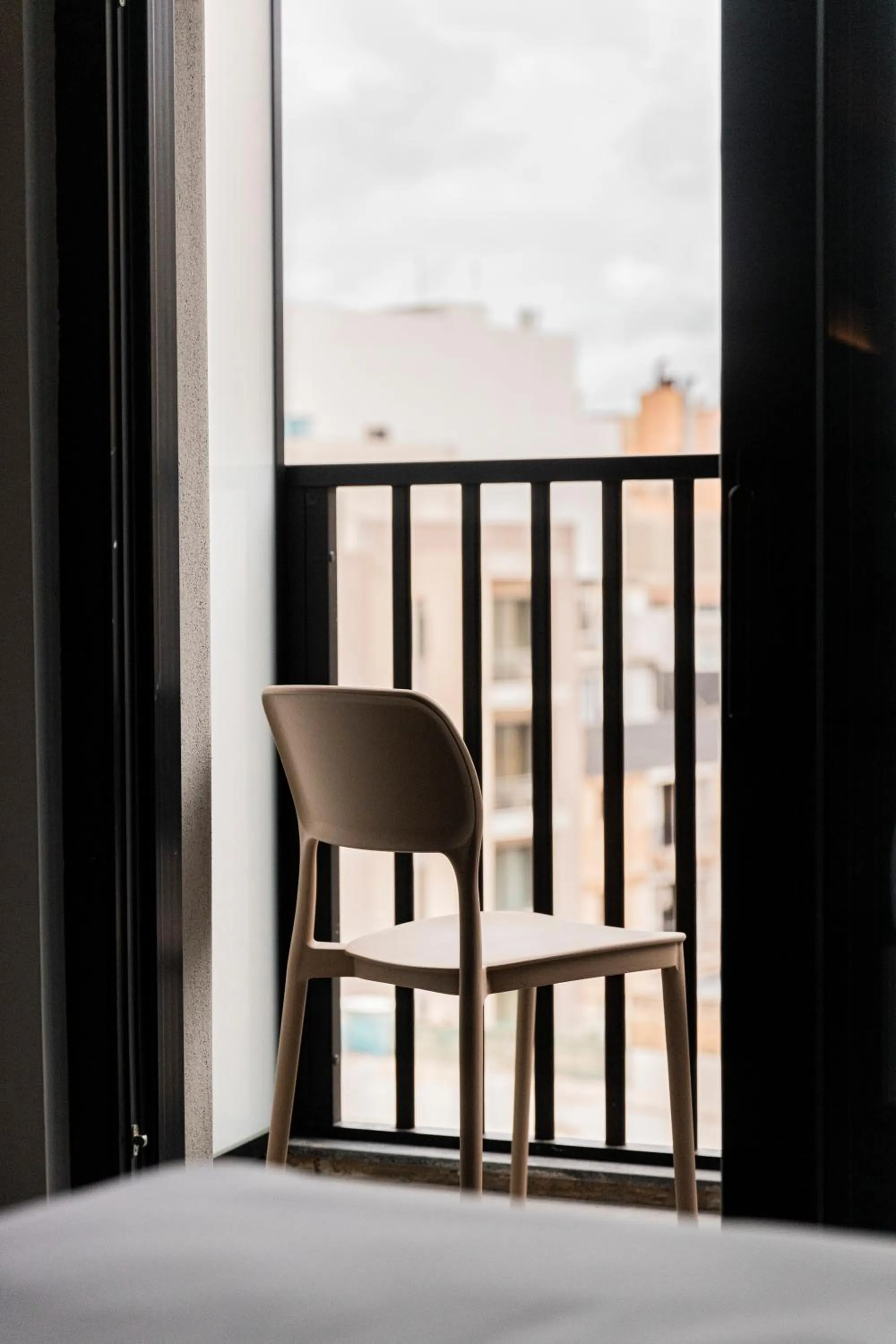 Balcony/Terrace, Bed in The Londoner Hotel St. Julian's