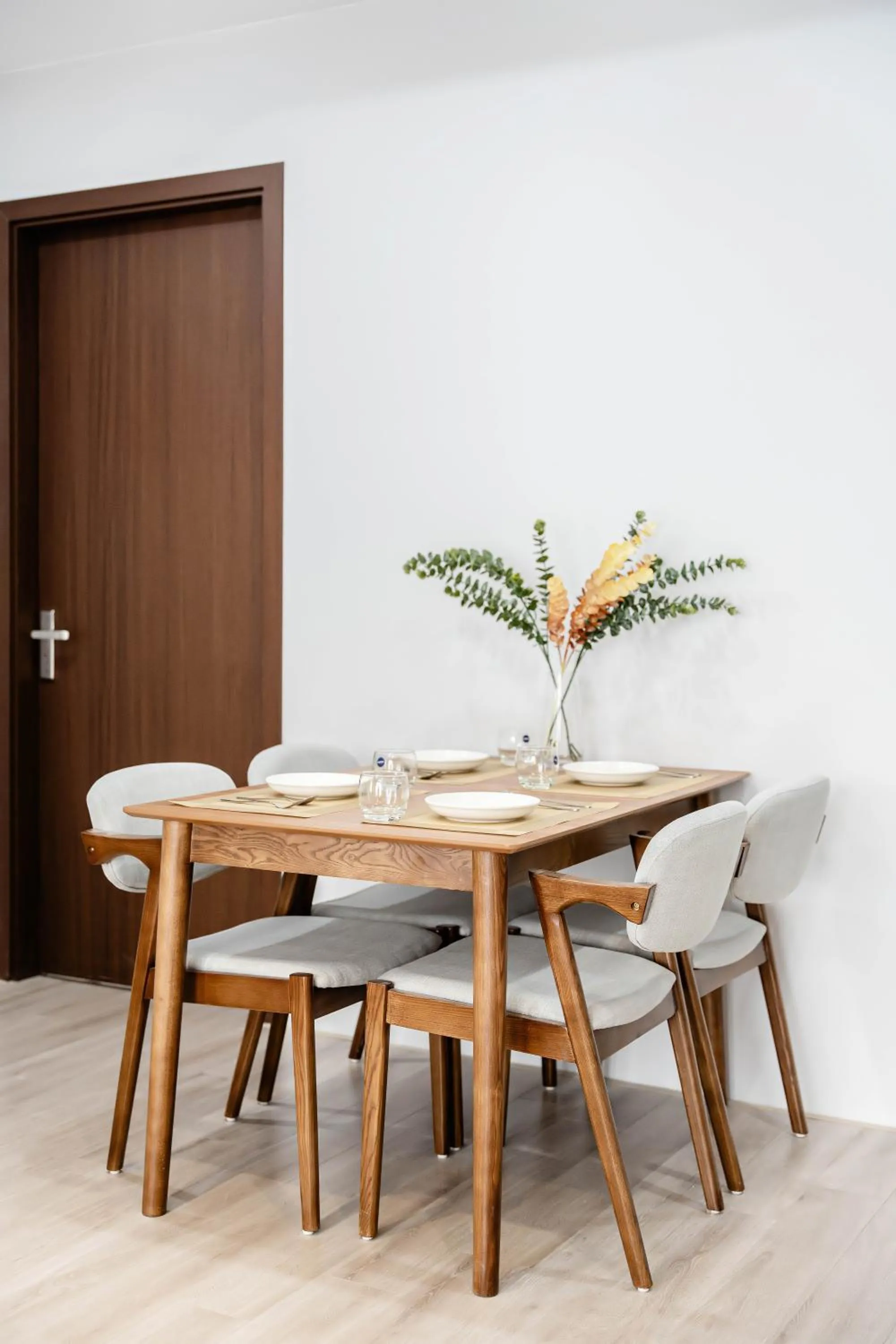 Dining area in FLESTA Núi Trúc