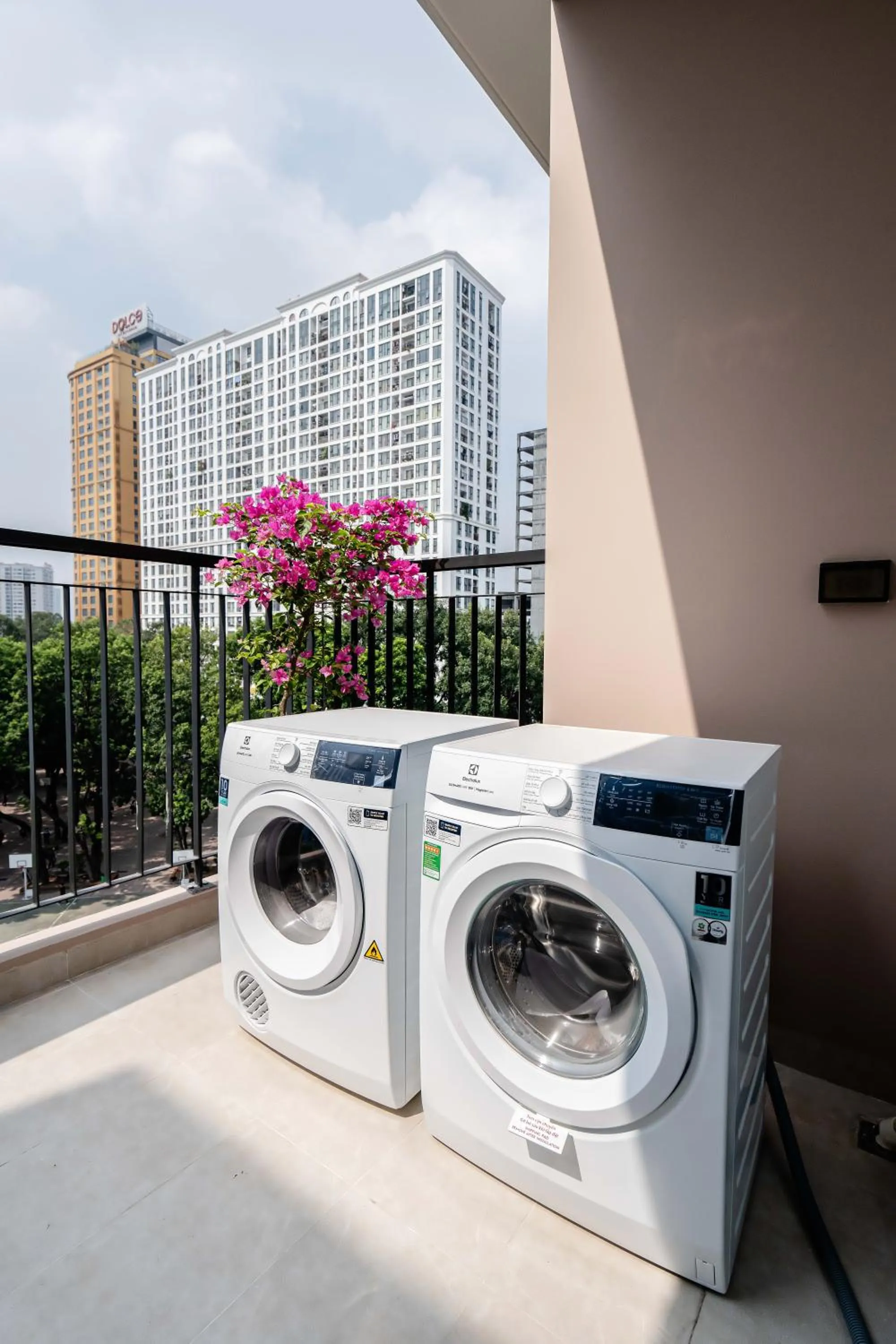 washing machine in FLESTA Núi Trúc