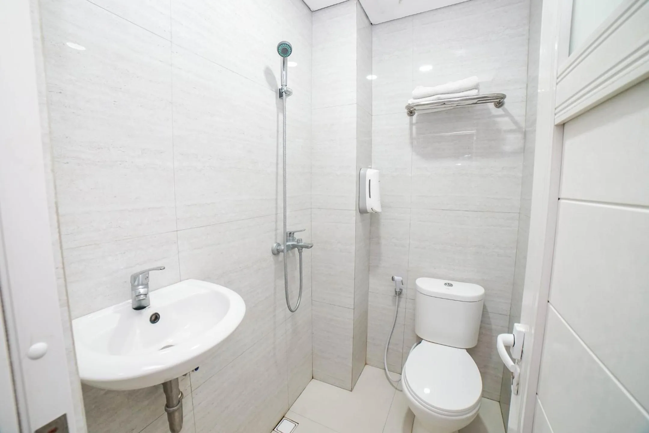 Bathroom in Hotel Kalisma by Alia