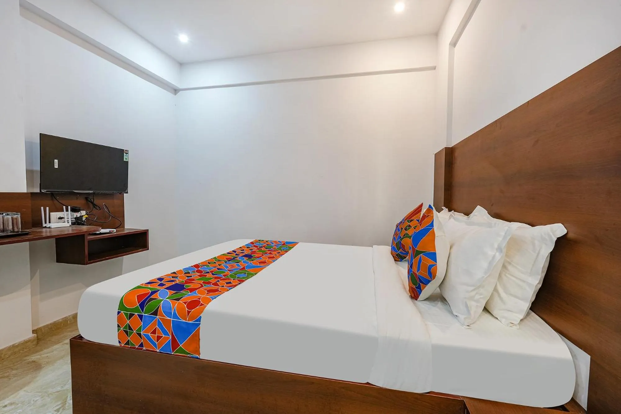 Bed in FabHotel Tree Suites - Nr Reva University