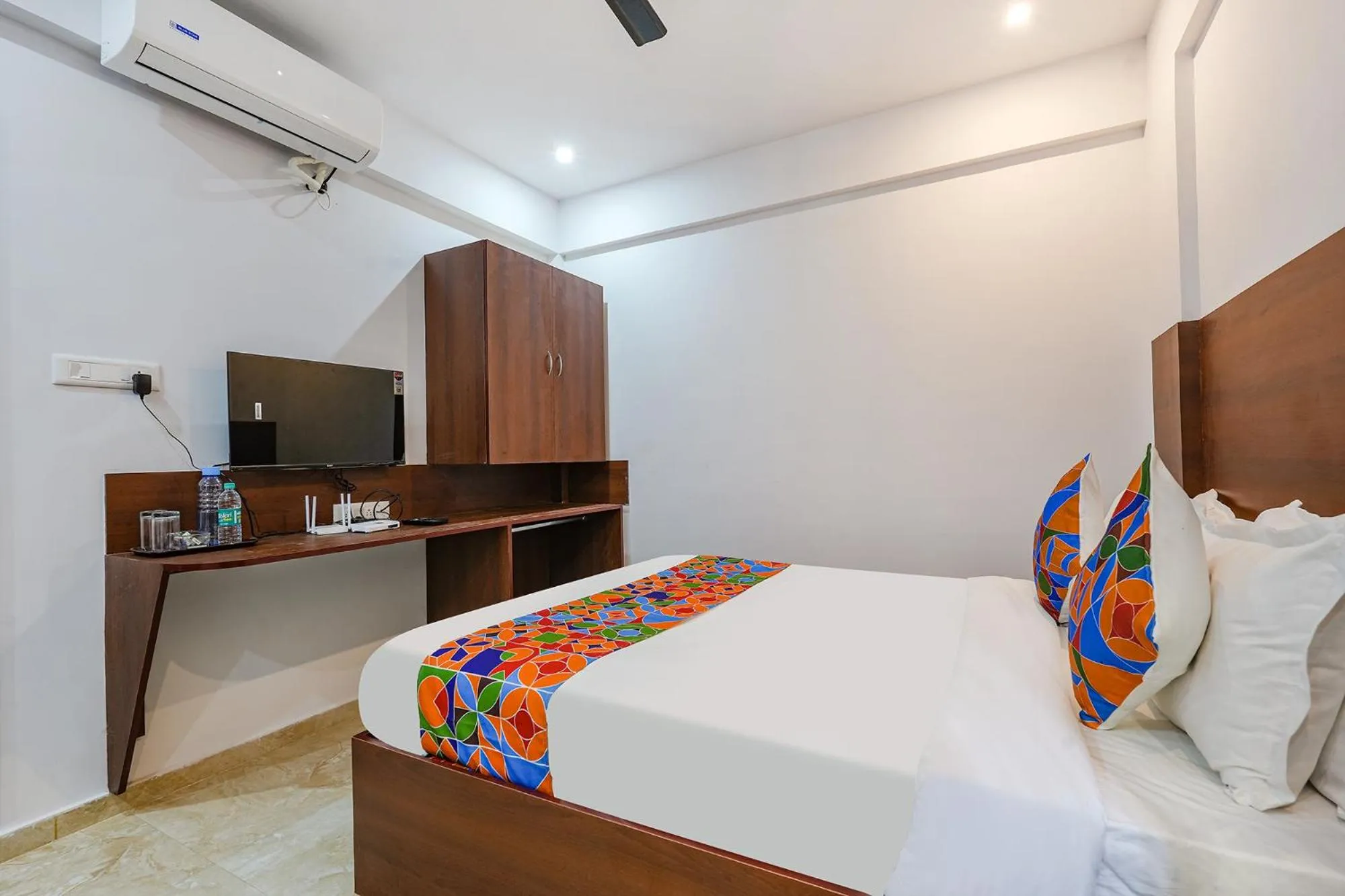 Bed in FabHotel Tree Suites - Nr Reva University