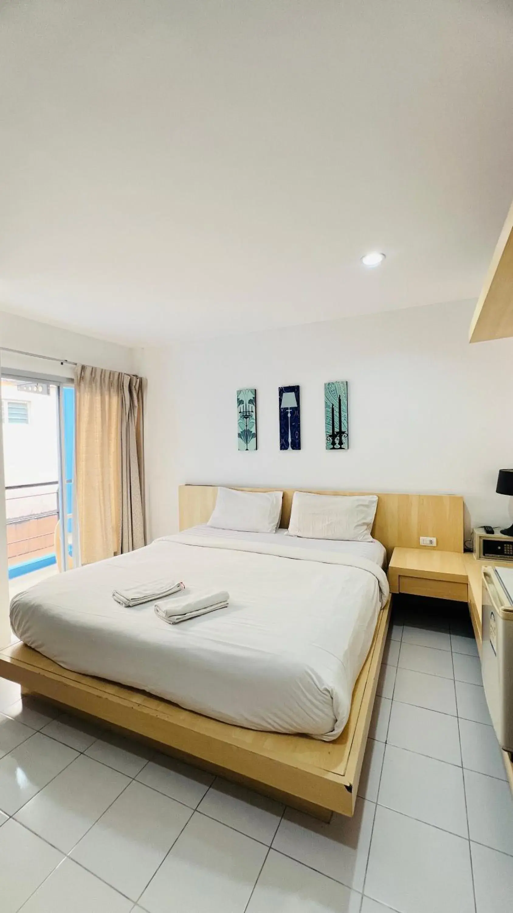Double Room with Balcony in Urban Patong Residence Double Room with Balcony in Urban Patong Residence