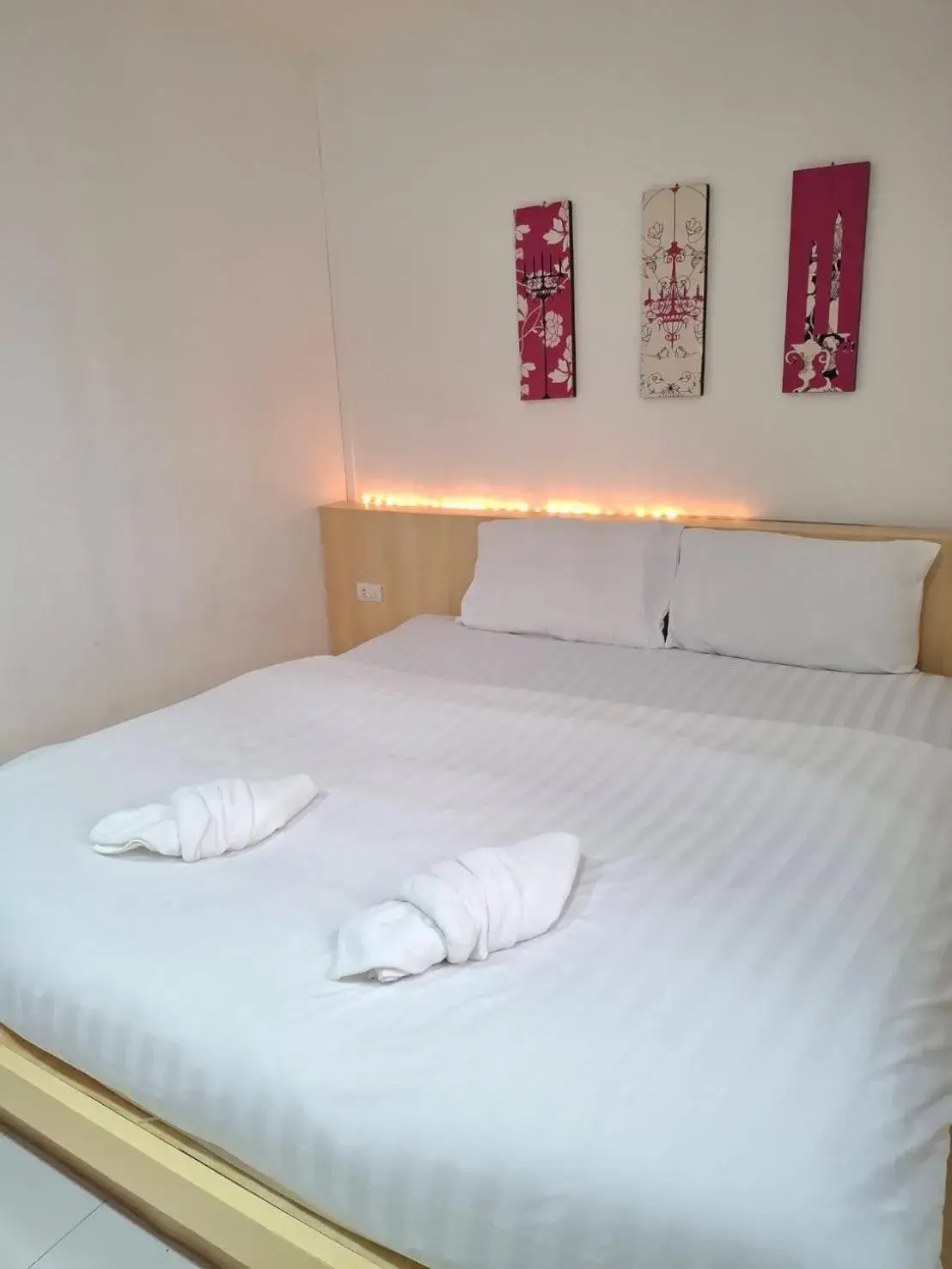 Standard Double Room in Urban Patong Residence Standard Double Room in Urban Patong Residence