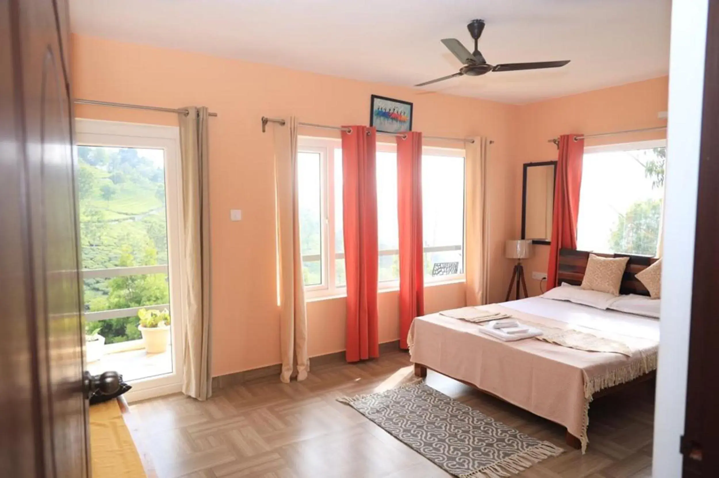 Deluxe Double Room with Balcony in Moonlight Chillers By LexStays Deluxe Double Room with Balcony in Moonlight Chillers By LexStays