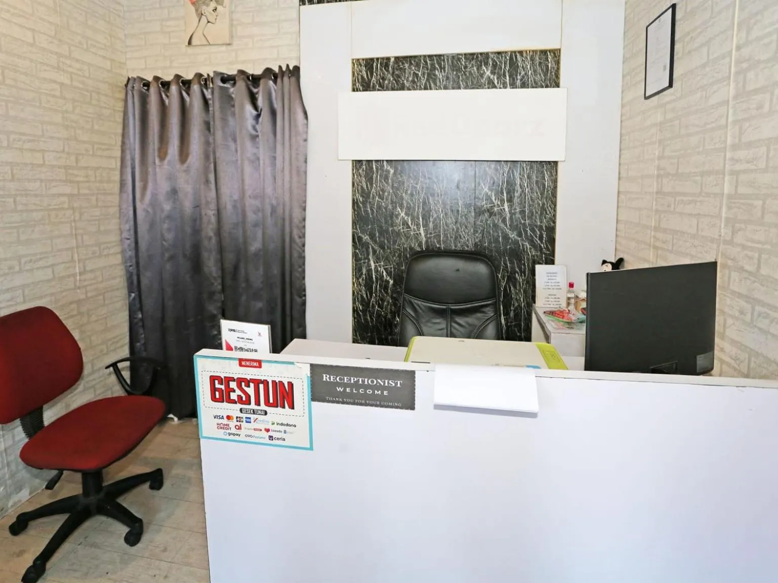 Apartemen Green Lake View Ciputat by Alfa Rooms