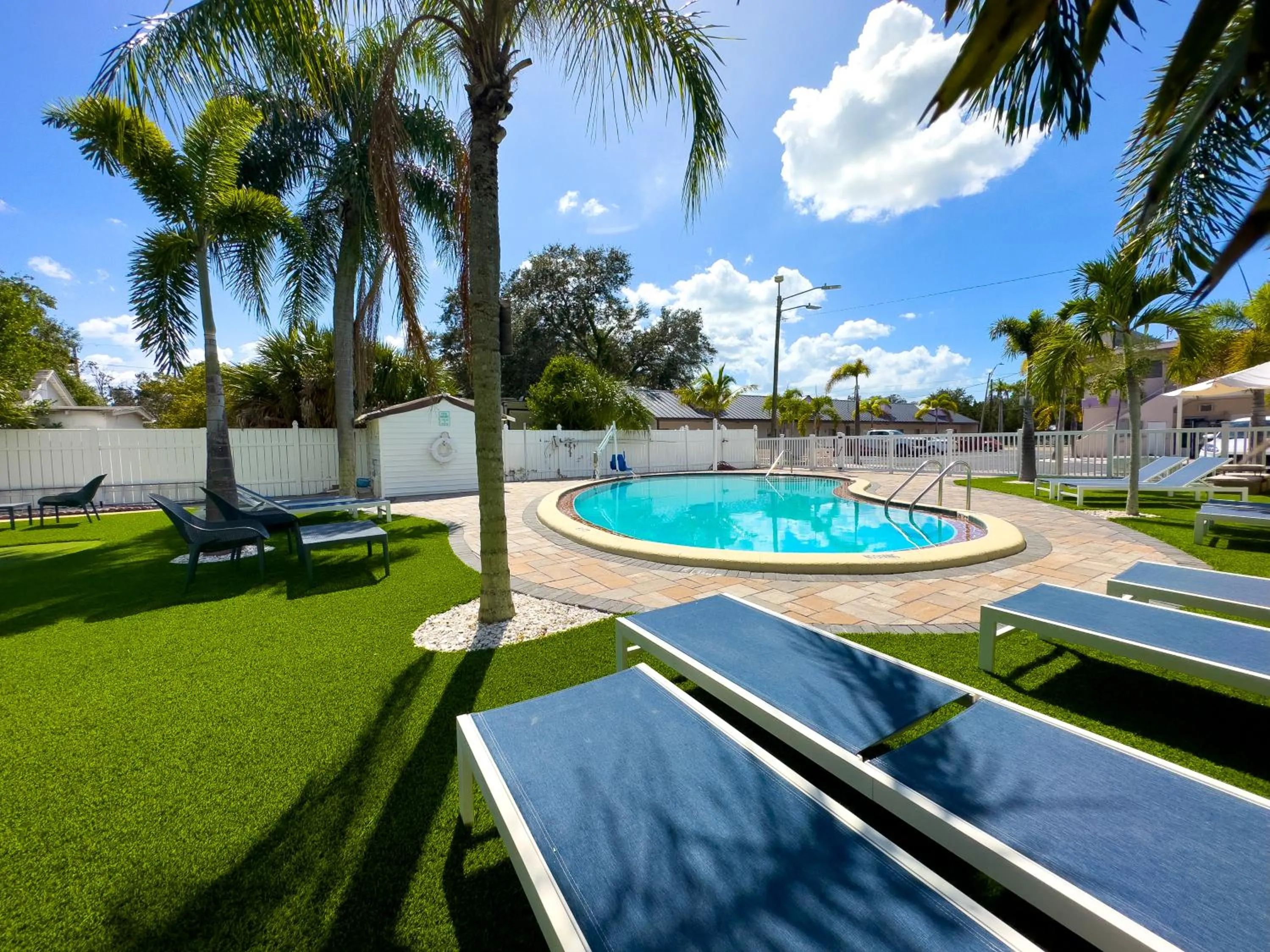 Swimming Pool in Summerside Inn,clearwater belleair