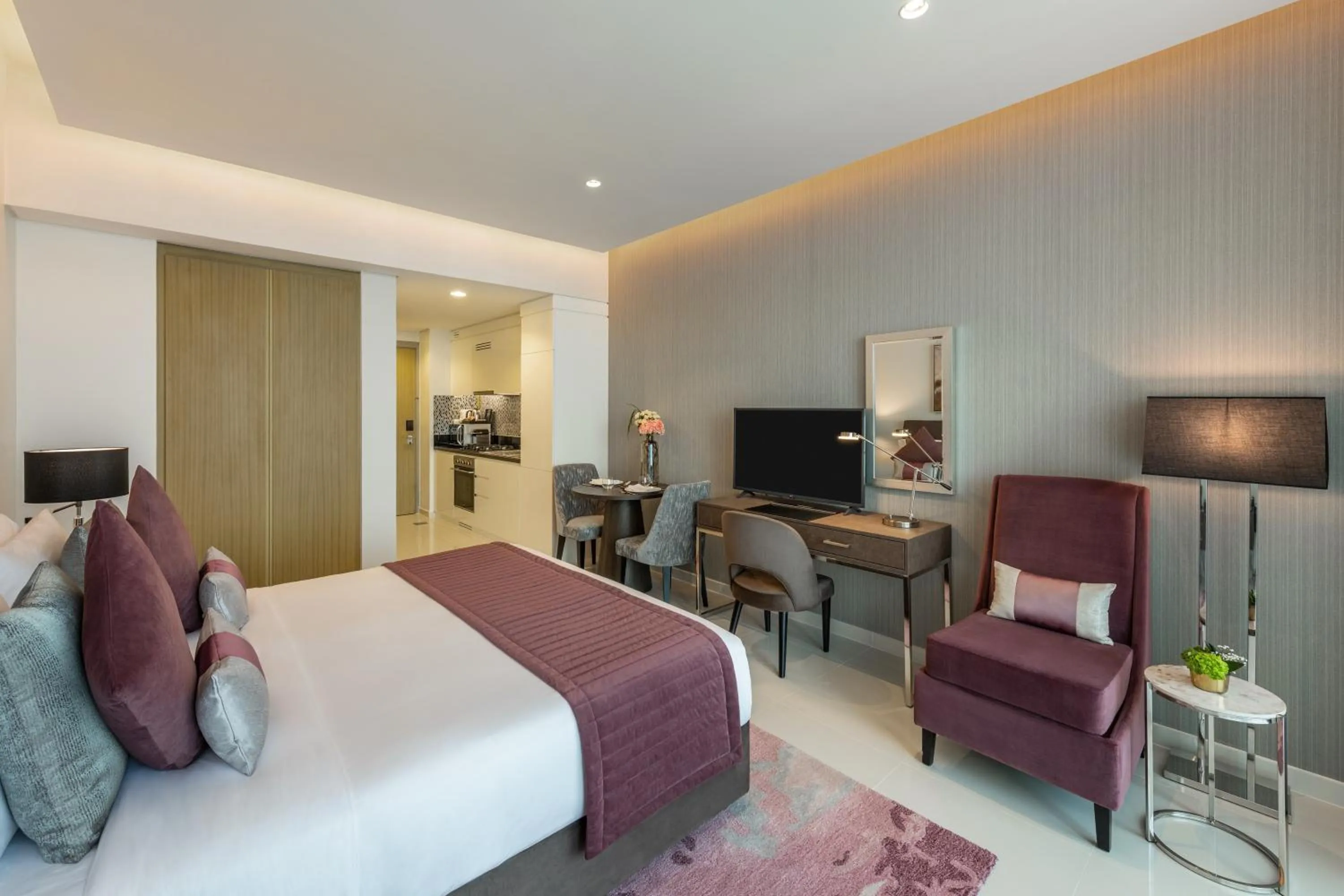 Photo of the whole room, Bed in DAMAC Maison Aykon City Dubai