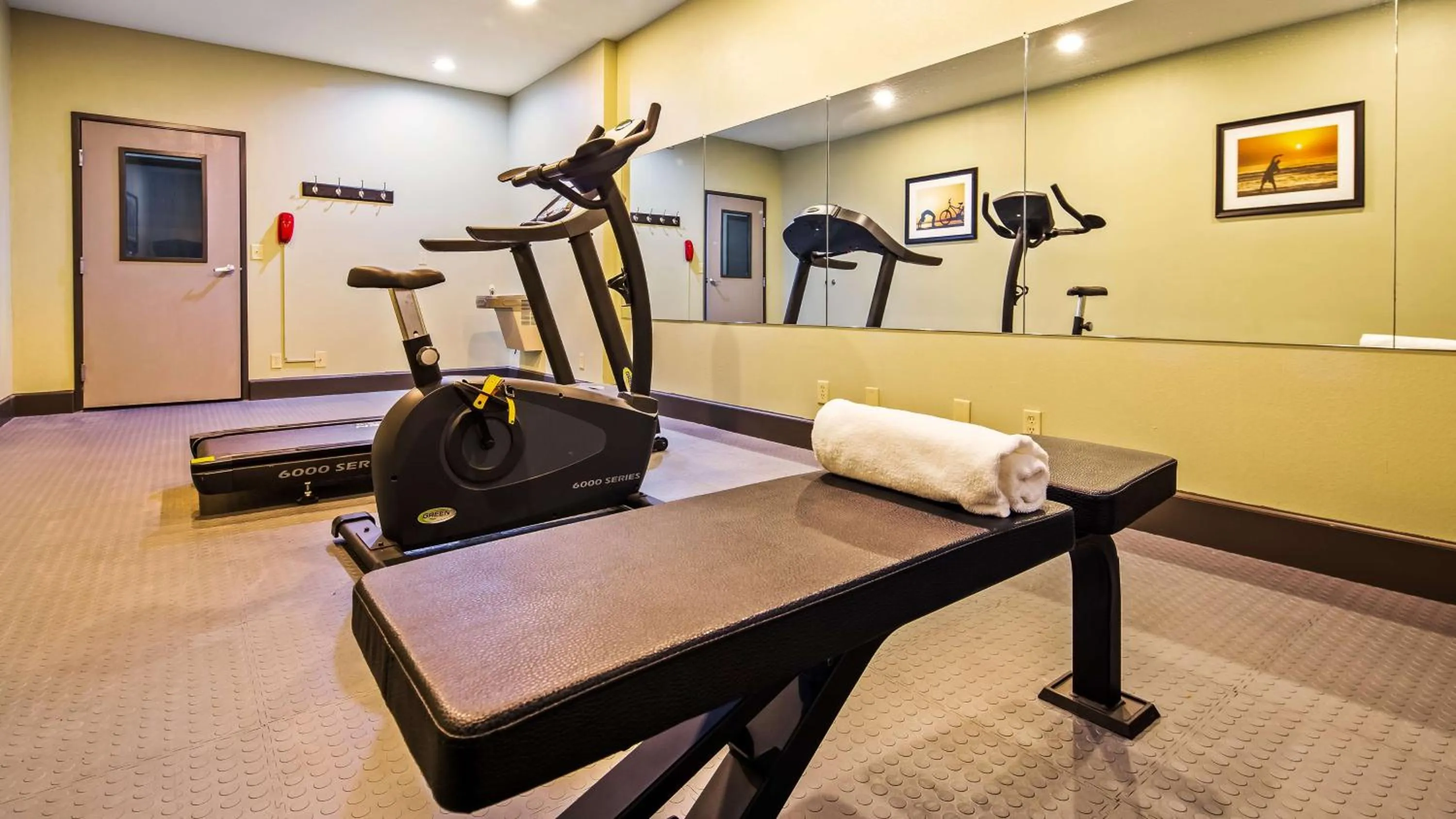 Fitness centre/facilities in Best Western Mt. Vernon Inn