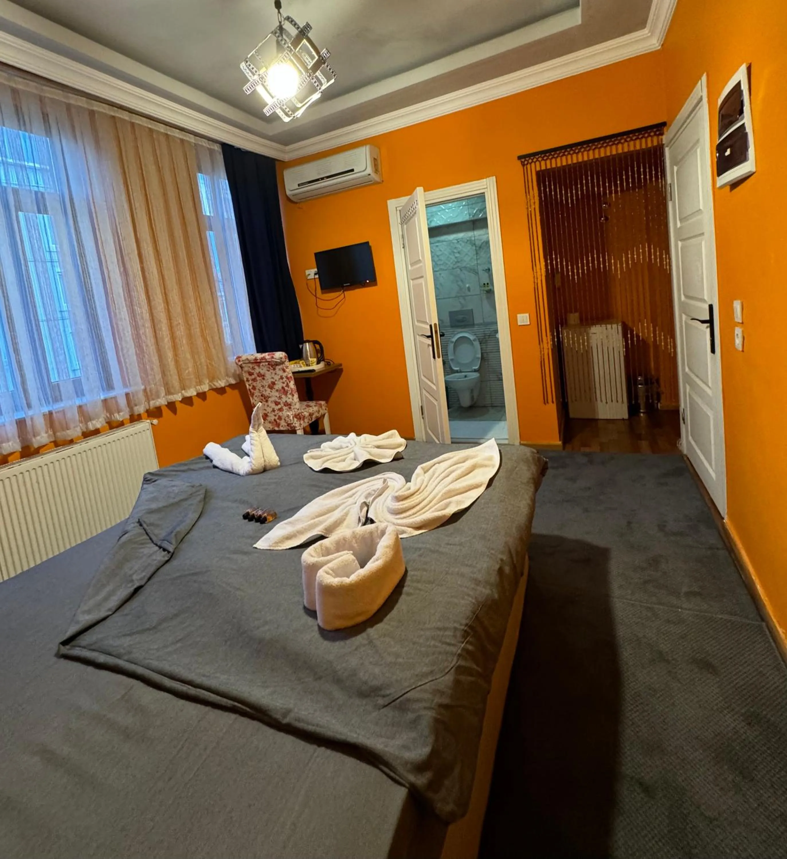 Bed in Taksim Pandora hotel