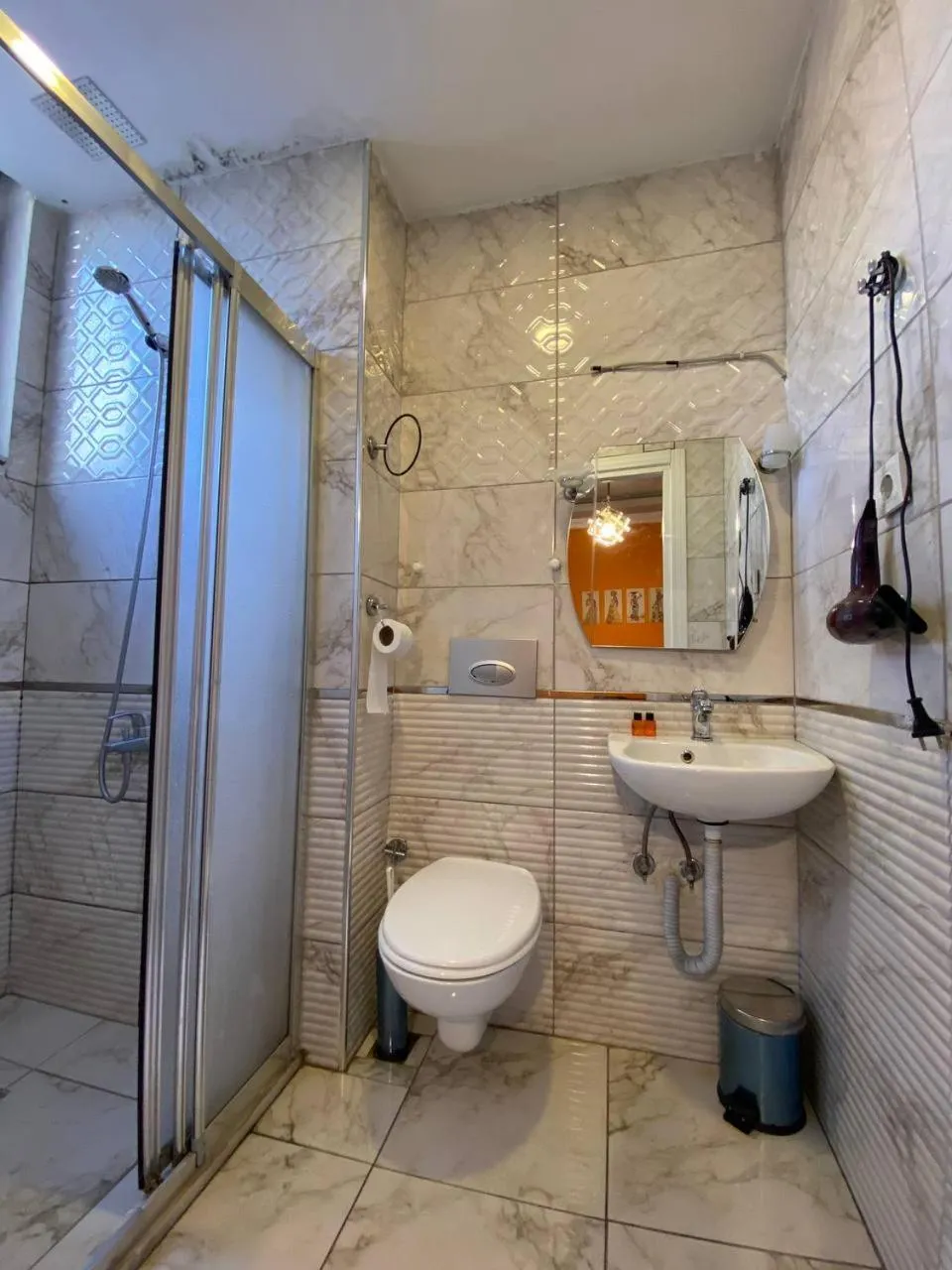 Shower in Taksim Pandora hotel