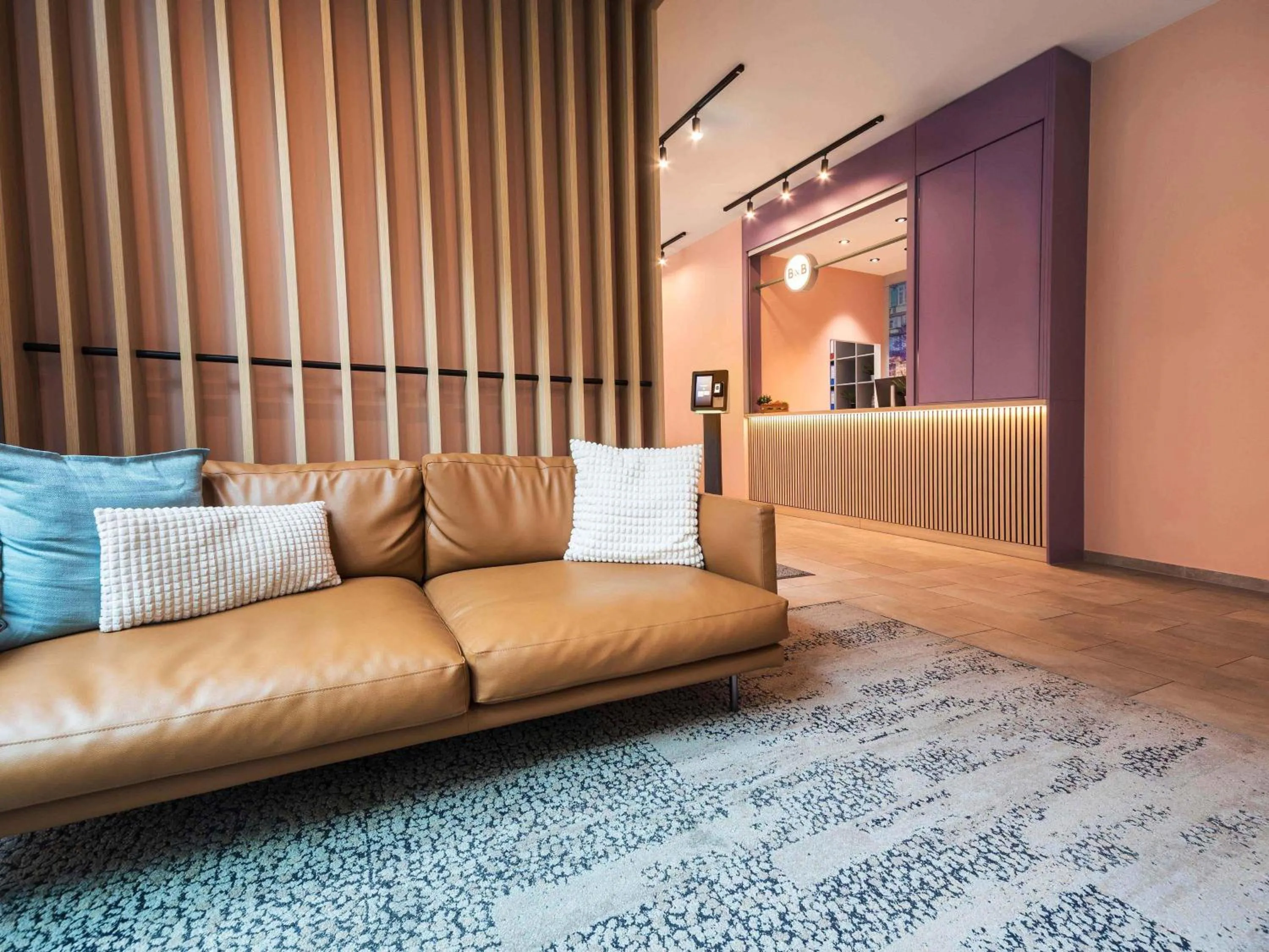 Lobby or reception in B&B Hotel Erfurt City-West