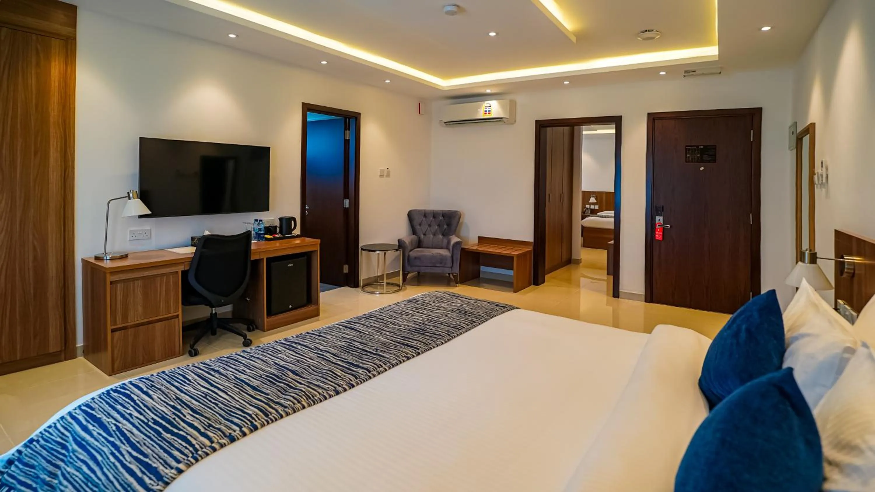 Bedroom, Bed in Duqm Express Hotel