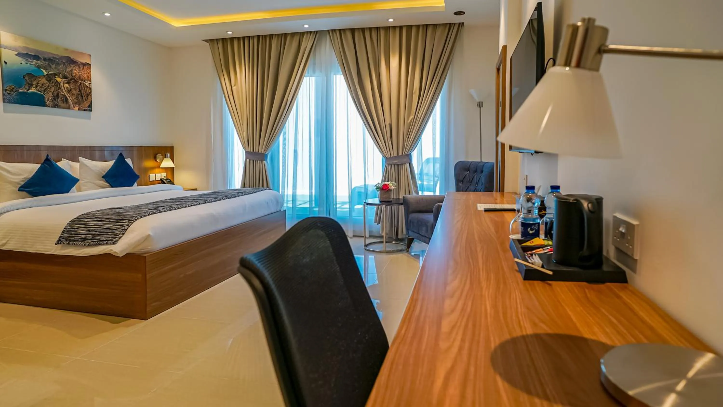 Bedroom, Bed in Duqm Express Hotel