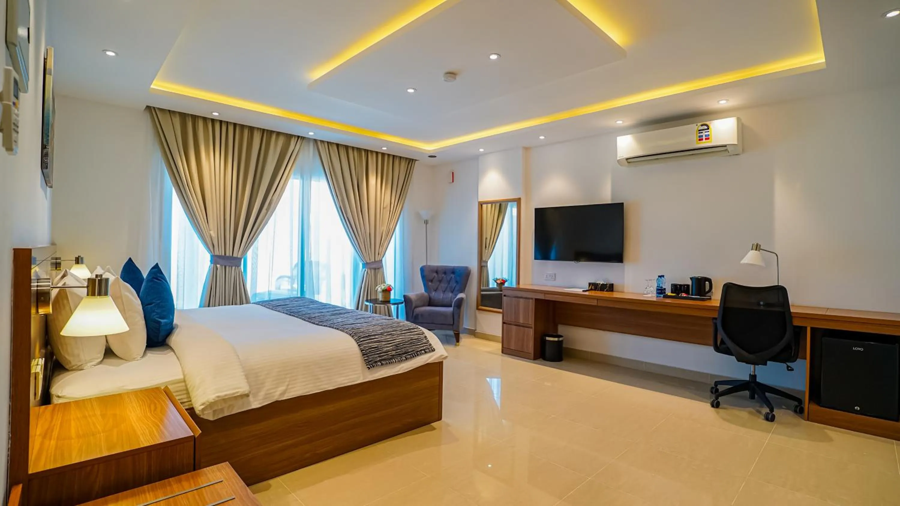 Bedroom, Bed in Duqm Express Hotel