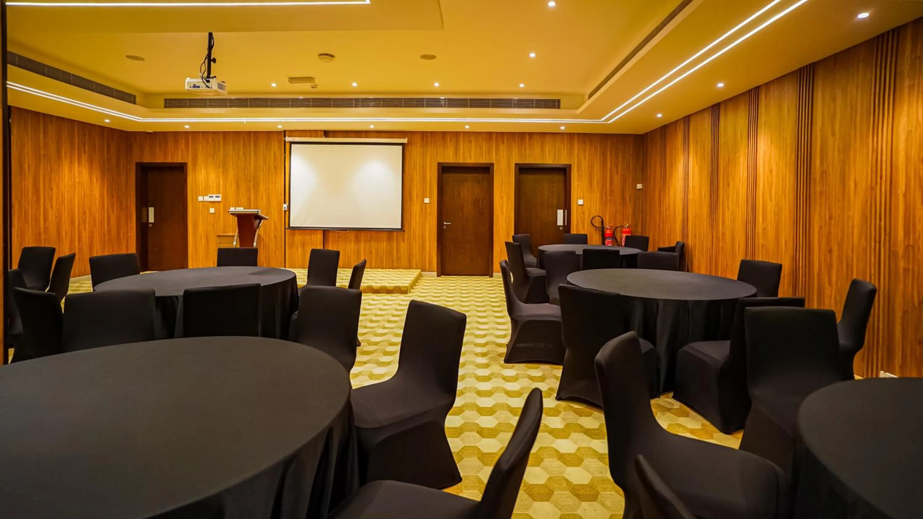 Meeting/conference room in Duqm Express Hotel
