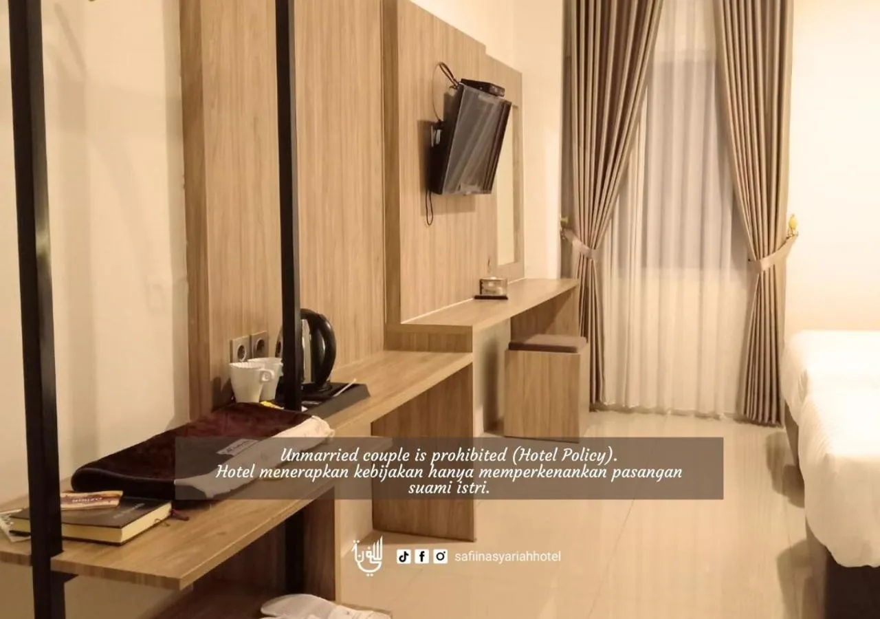 TV and multimedia, Bed in The Safiina Point Syariah Hotel