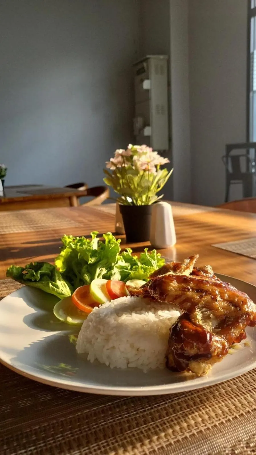 Restaurant/places to eat in The Safiina Point Syariah Hotel