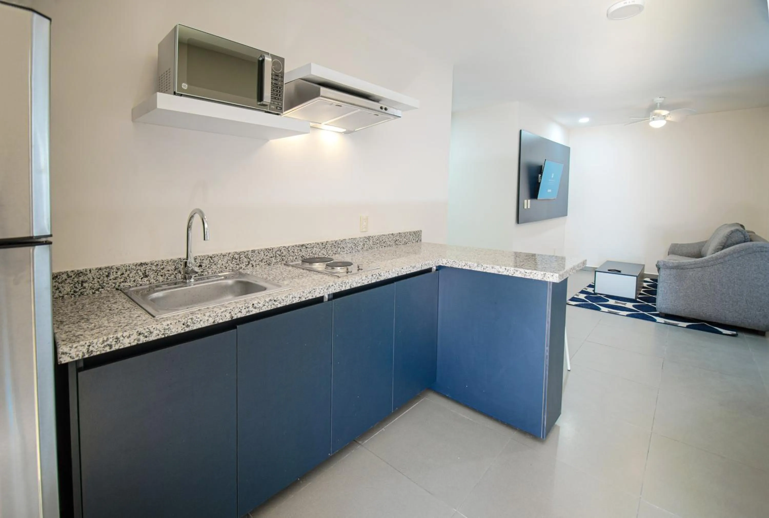 kitchen, Kitchen/Kitchenette in Suites Futura Plaza del Sol Guadalajara