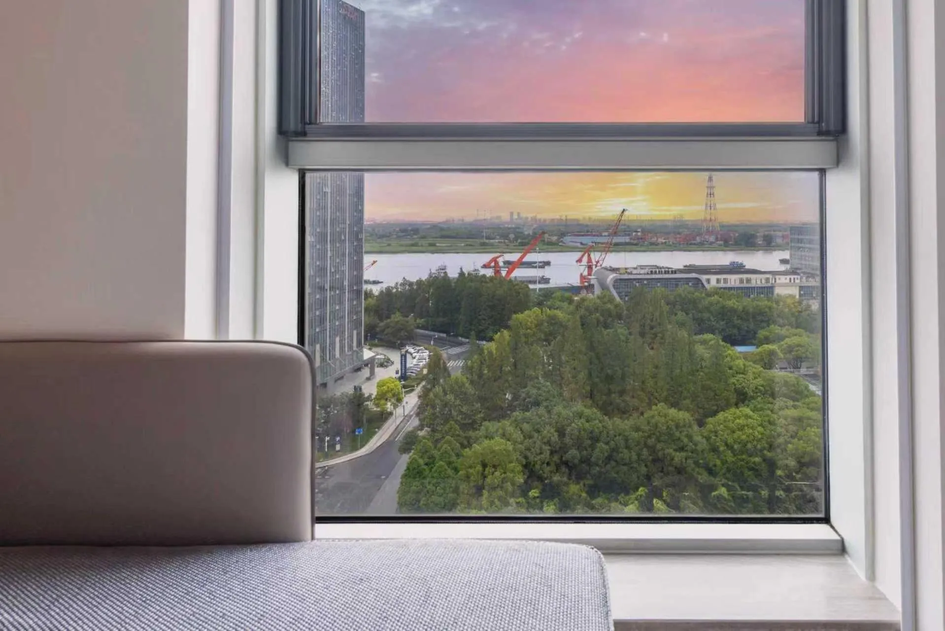 Atour X Hotel Shanghai Shuguang Wusong Cruise Terminal