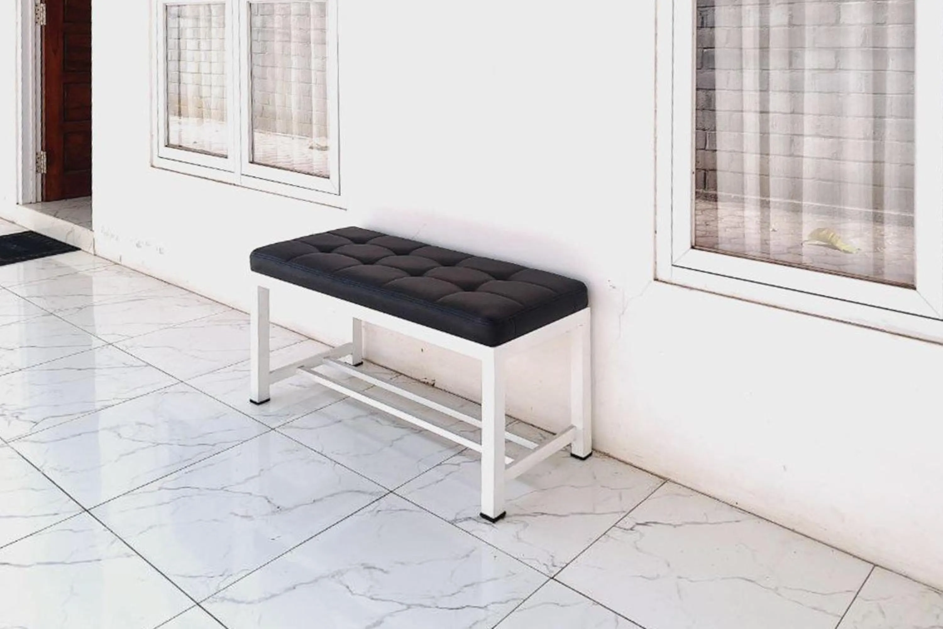 Seating area in Ayani Guest House RedPartner