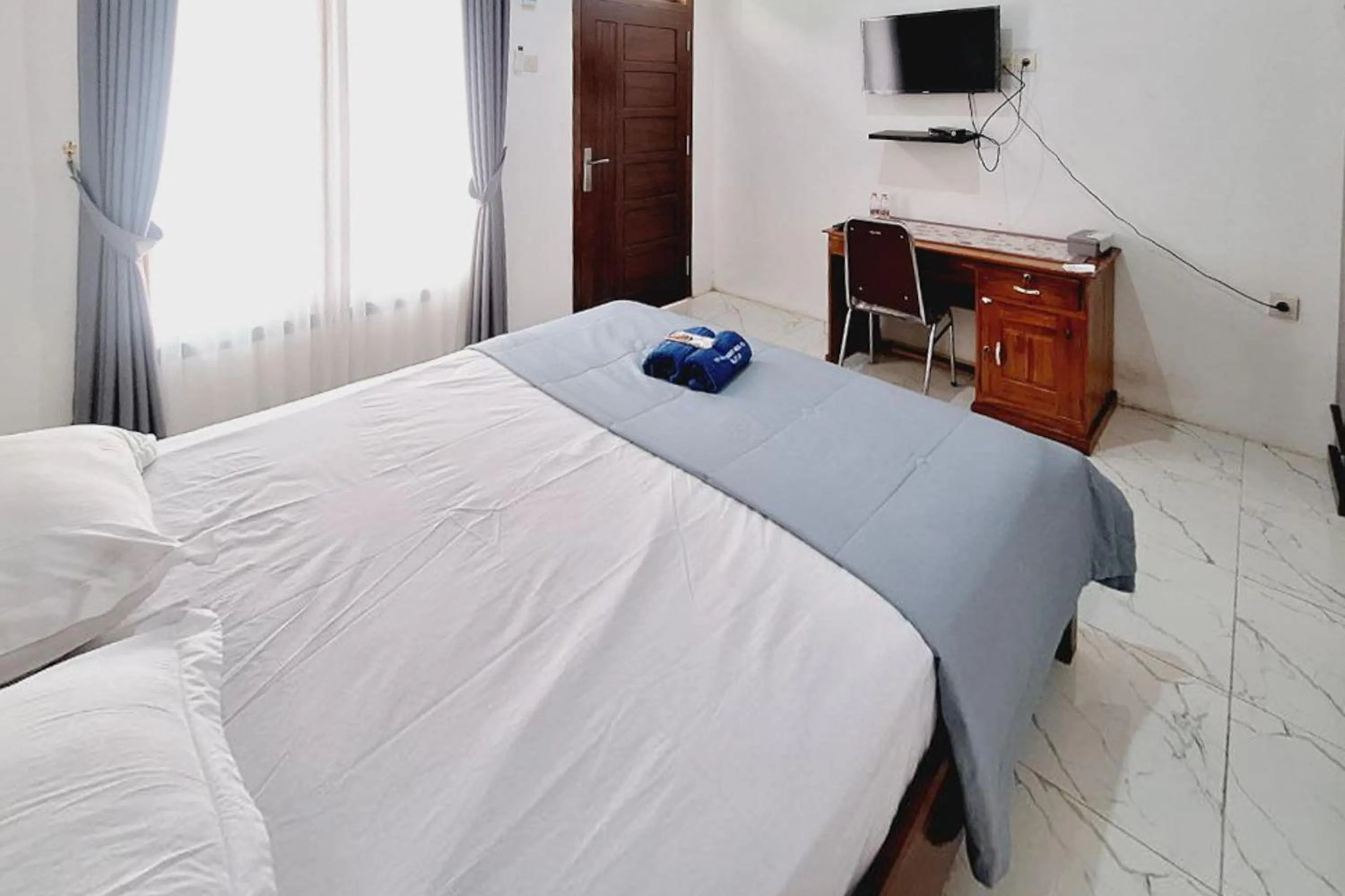 Bedroom, Bed in Ayani Guest House RedPartner