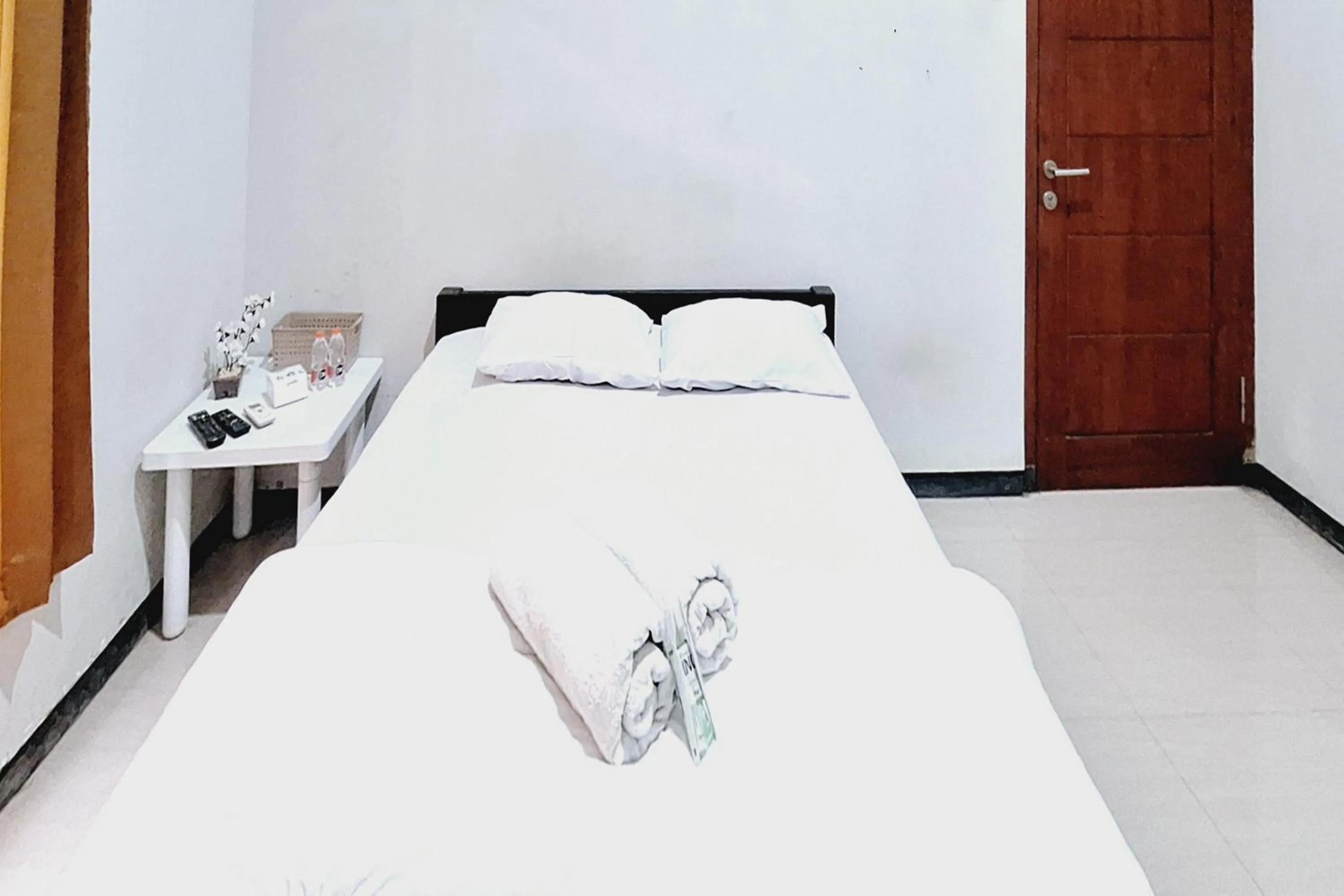 Bedroom, Bed in HKP Homestay RedPartner Blitar