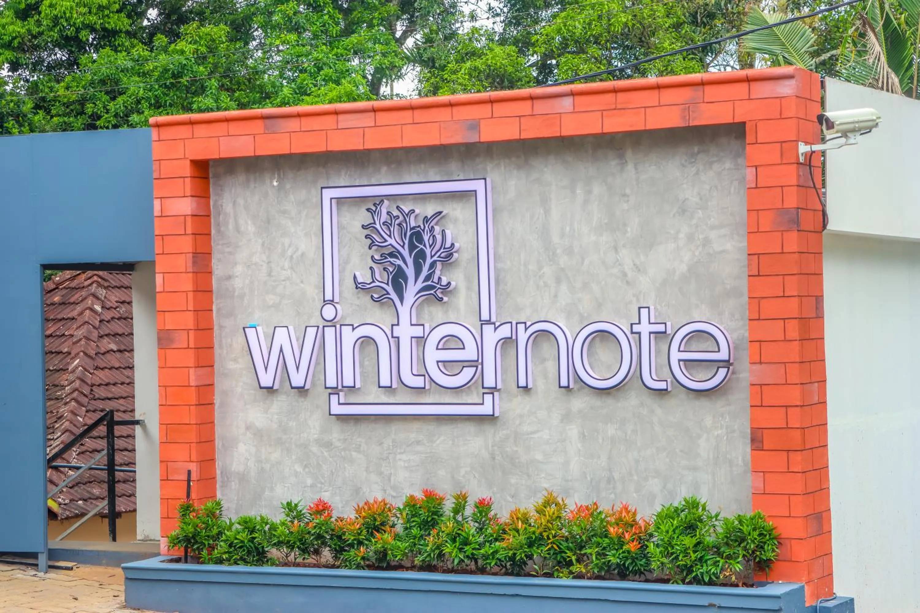 Facade/entrance in Winter Note Resorts