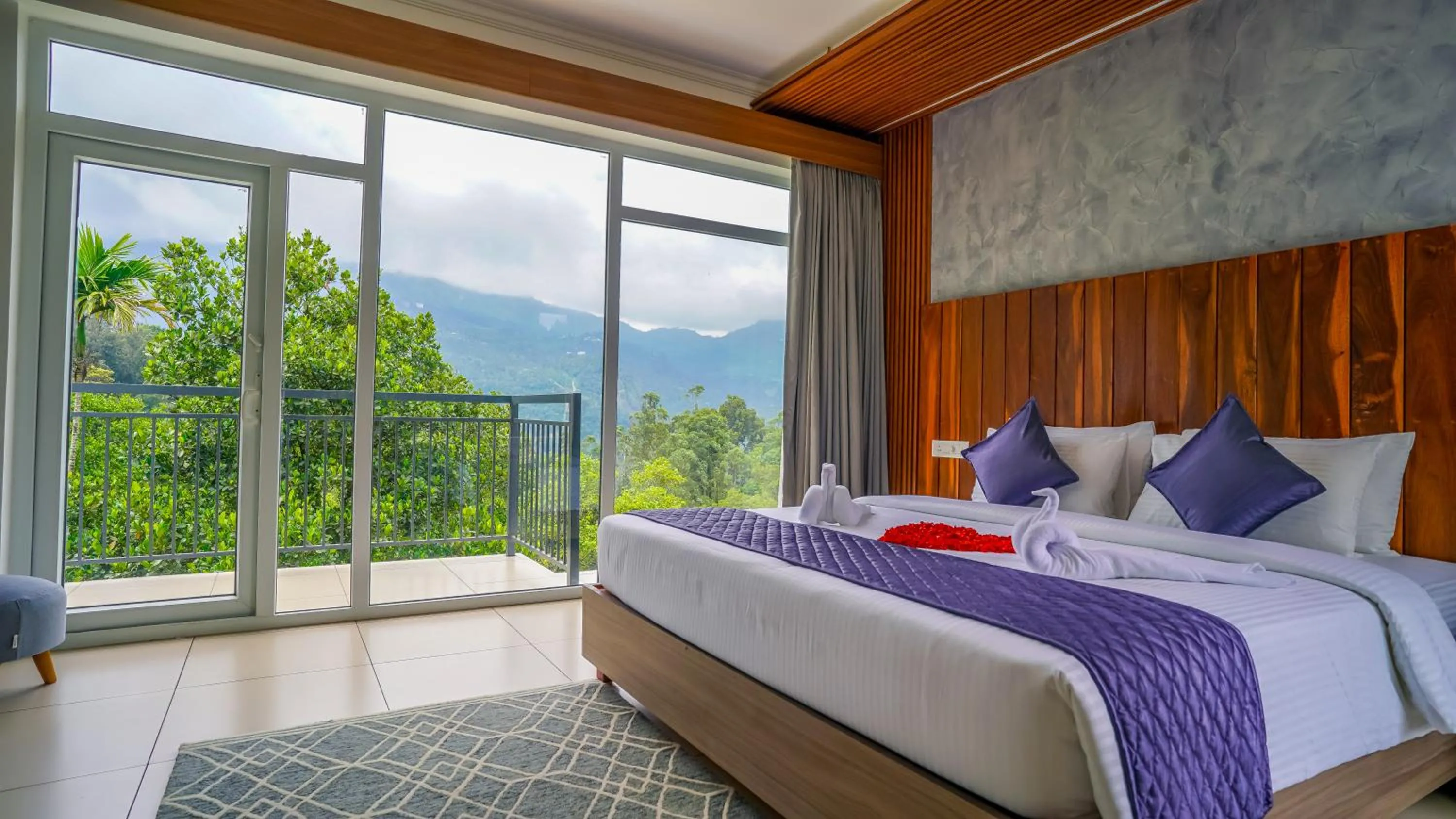 Bed in Winter Note Resorts