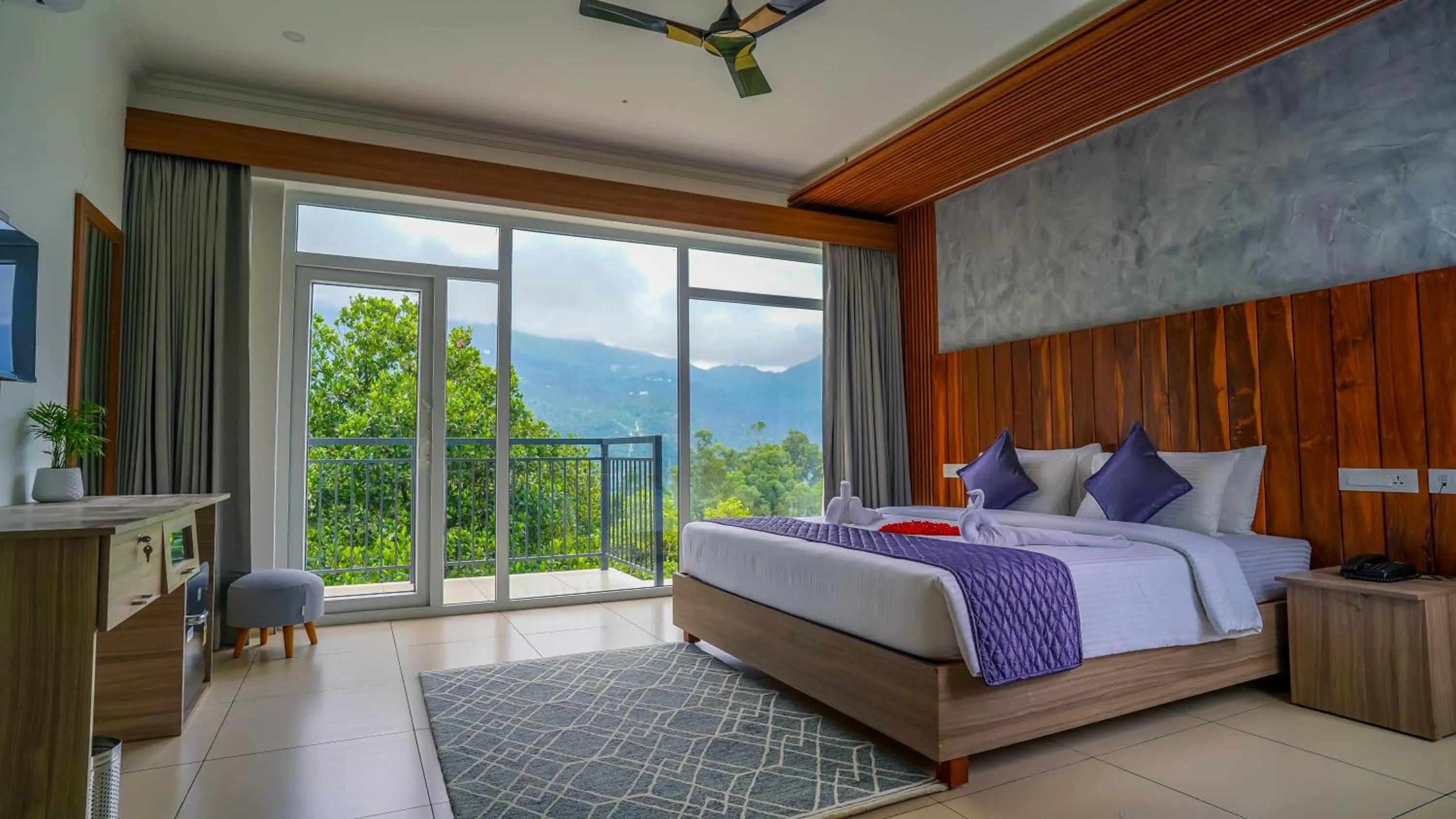 Bedroom, Bed in Winter Note Resorts