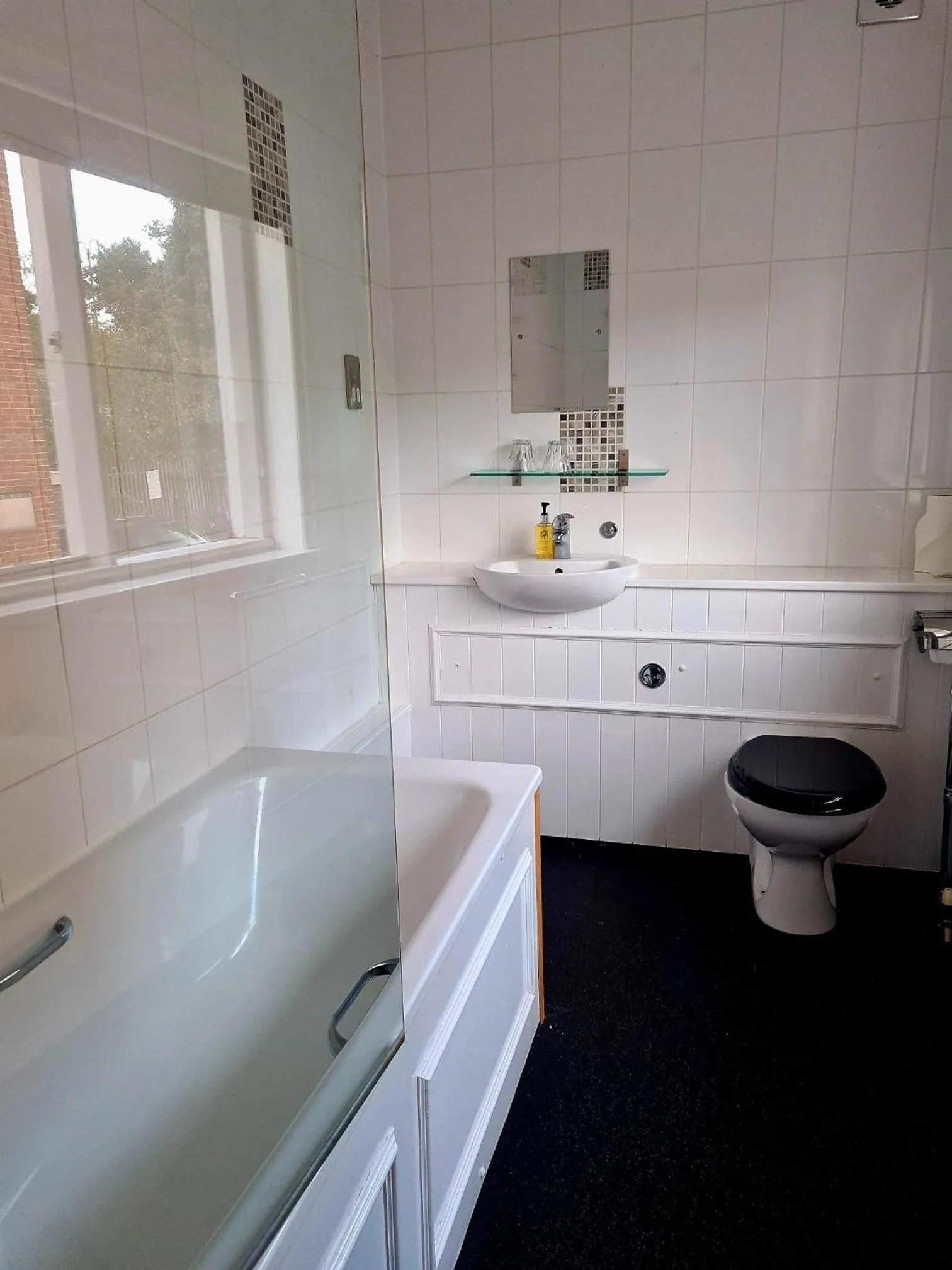 Shower in The Royal Sutton