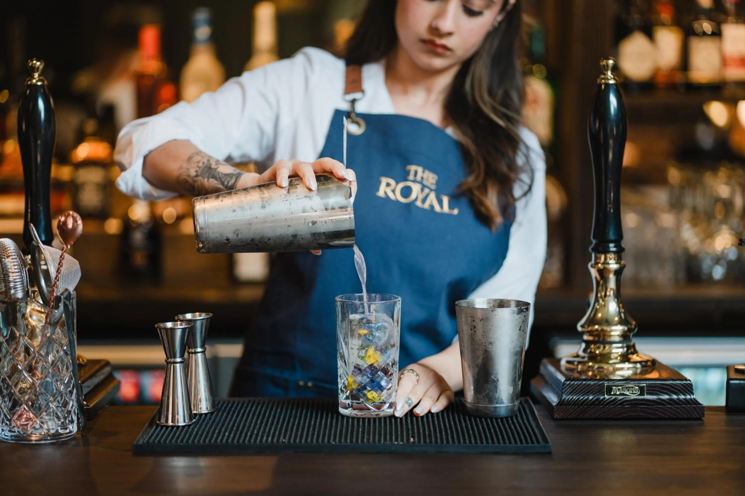 Lounge or bar in The Royal Sutton