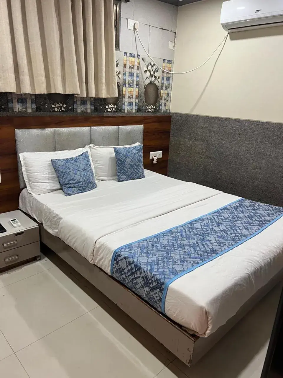 Double Room - single occupancy in Hotel KF Residency Double Room - single occupancy in Hotel KF Residency