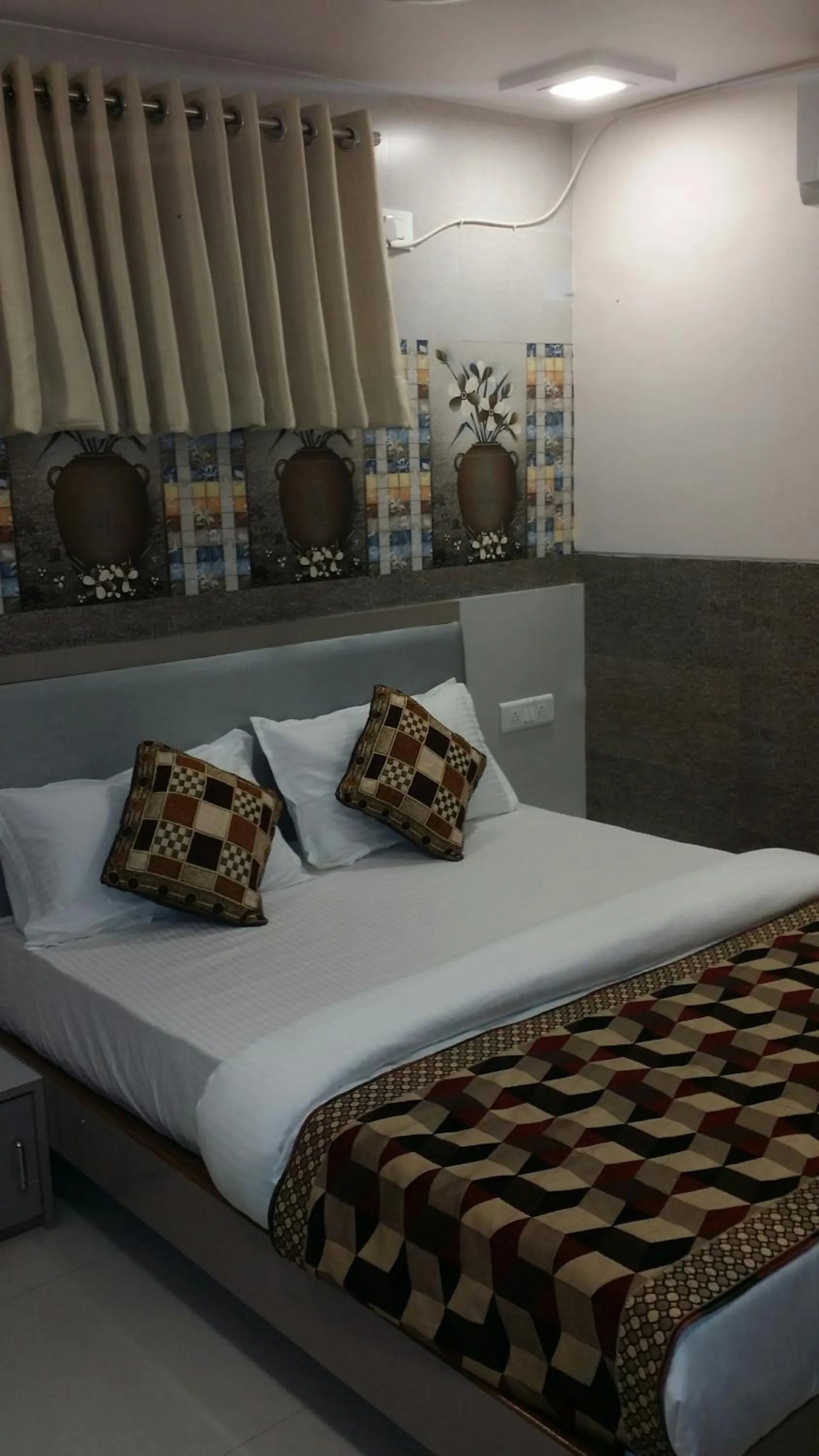 Bed in Hotel KF Residency