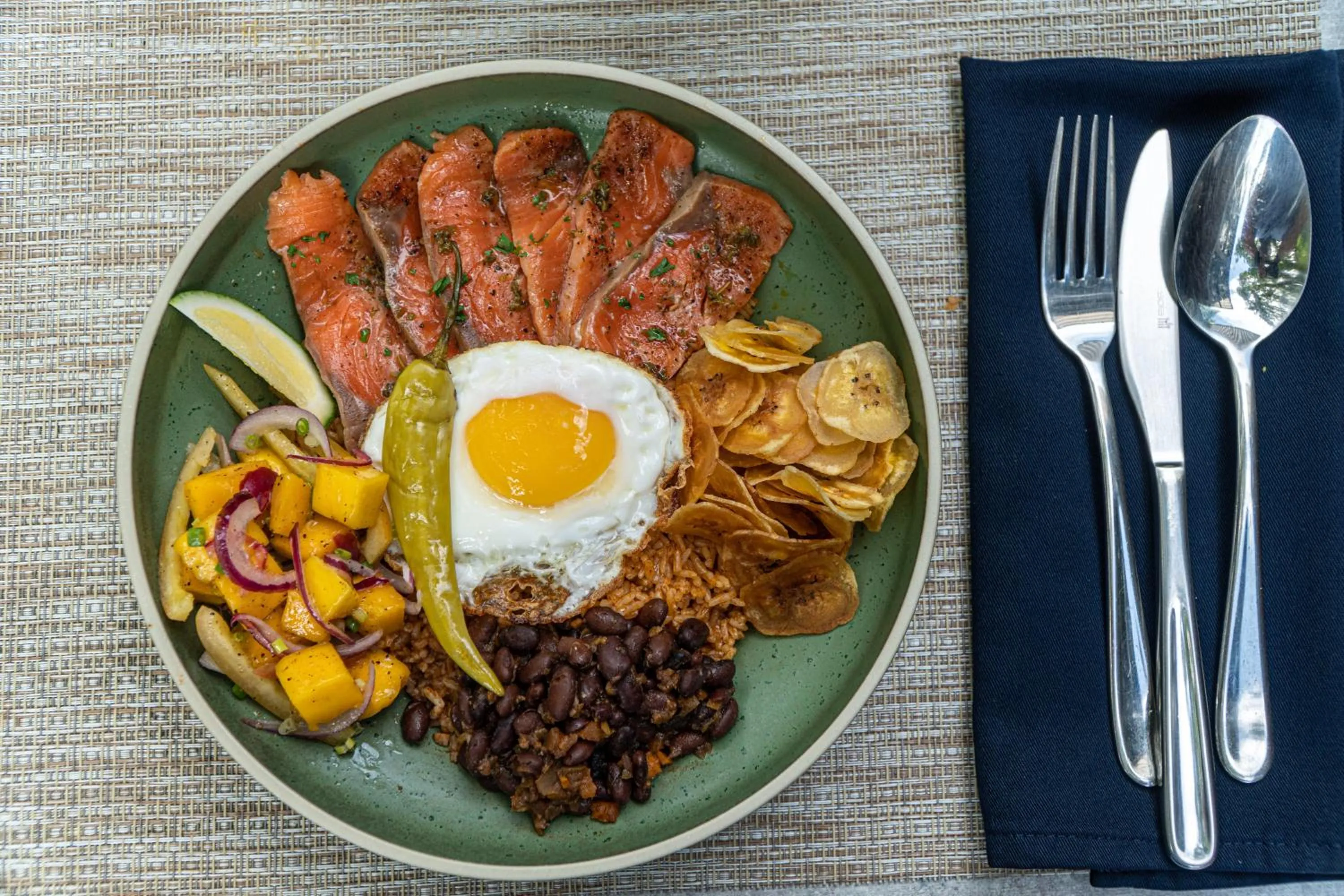 The Funny Lion - Puerto Princesa