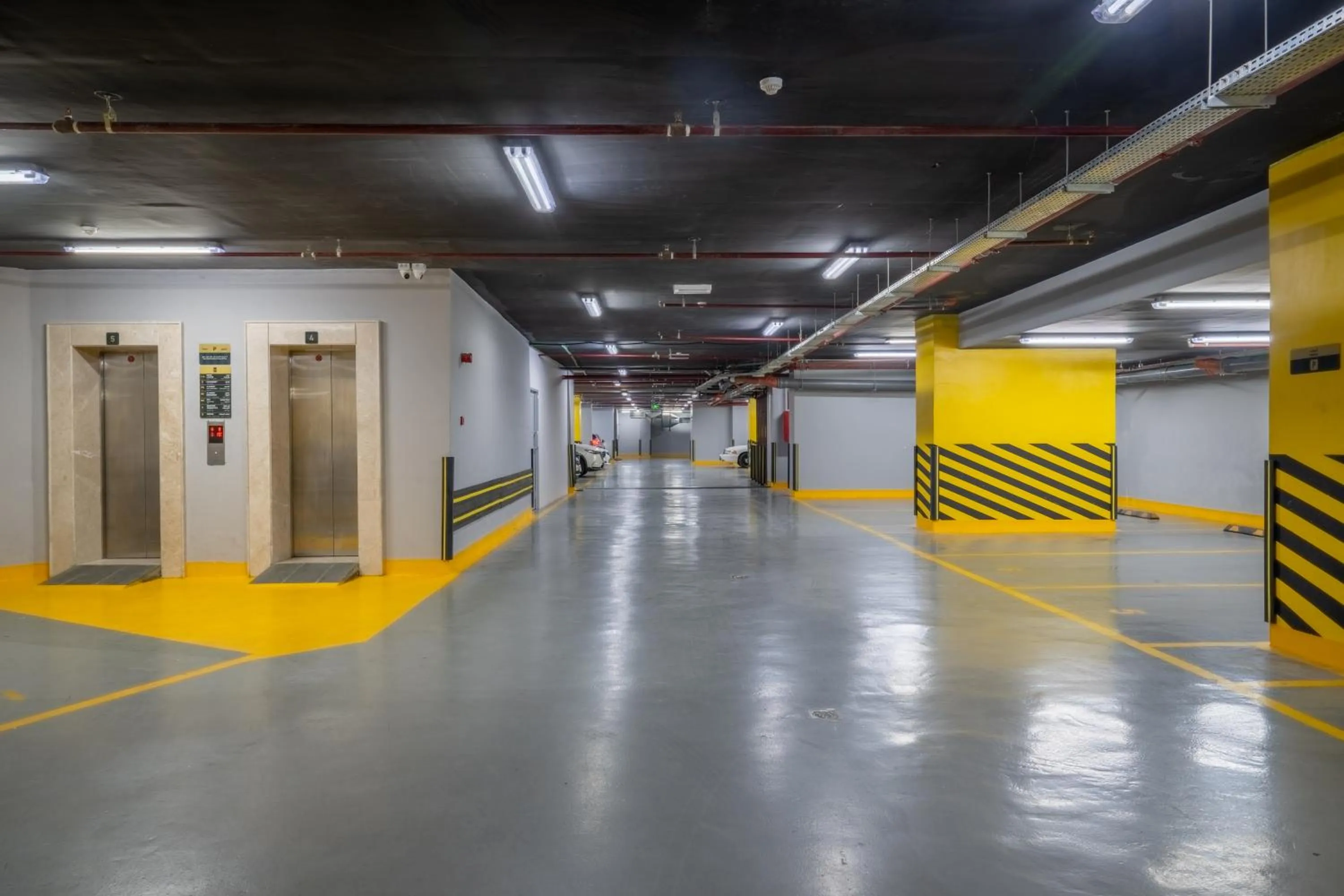 Parking in Elaf Qinwan Hotel