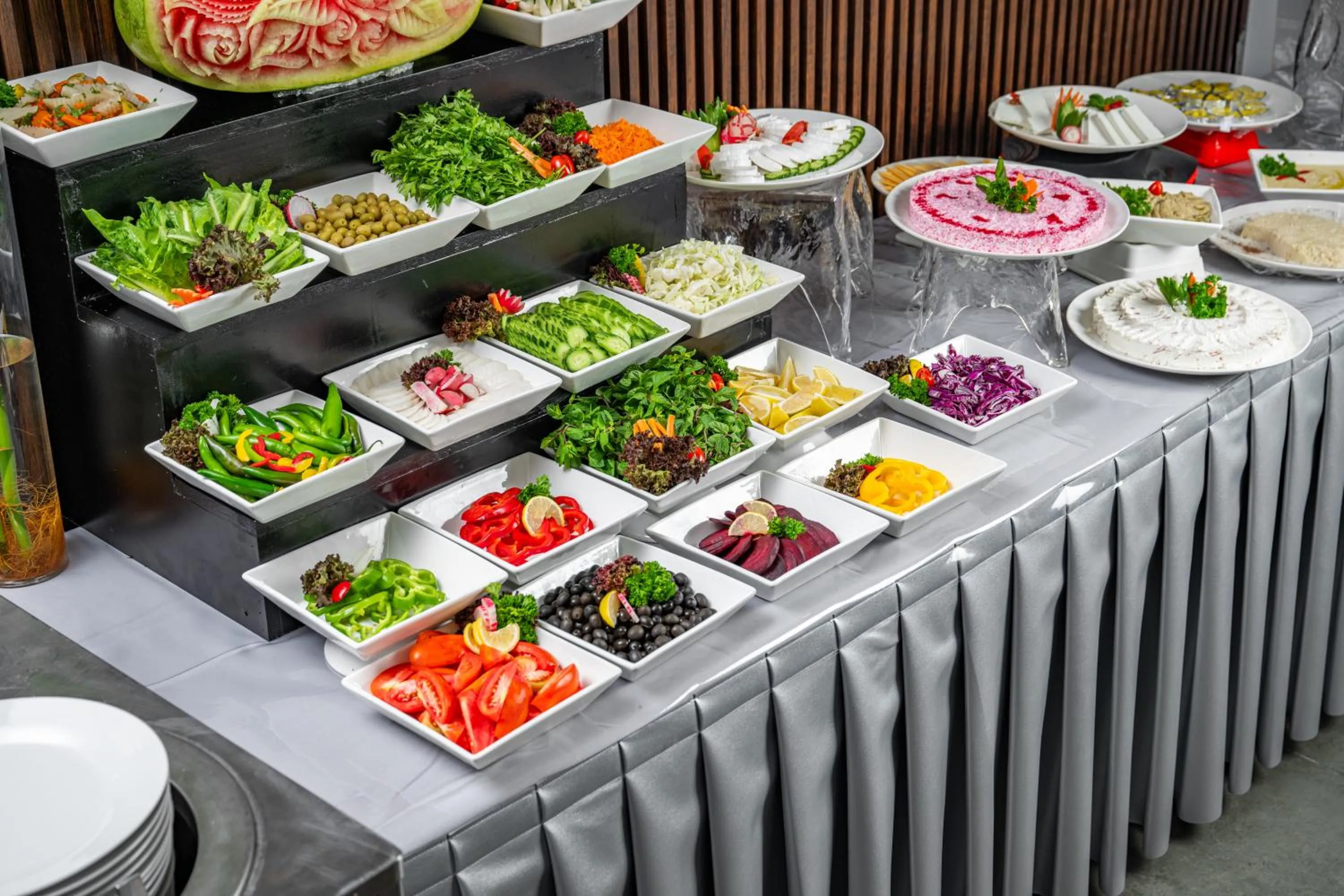 Buffet breakfast in Elaf Qinwan Hotel