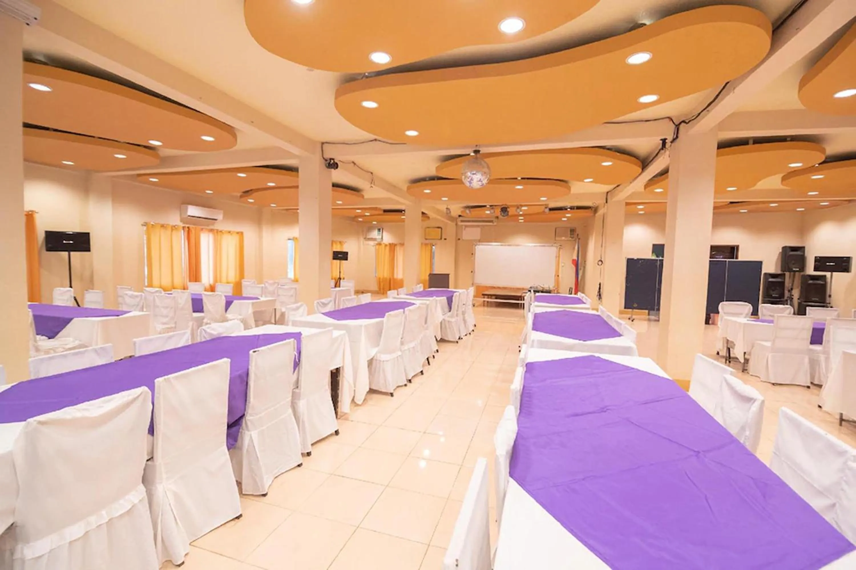 Banquet/Function facilities in Vista Venice Resort