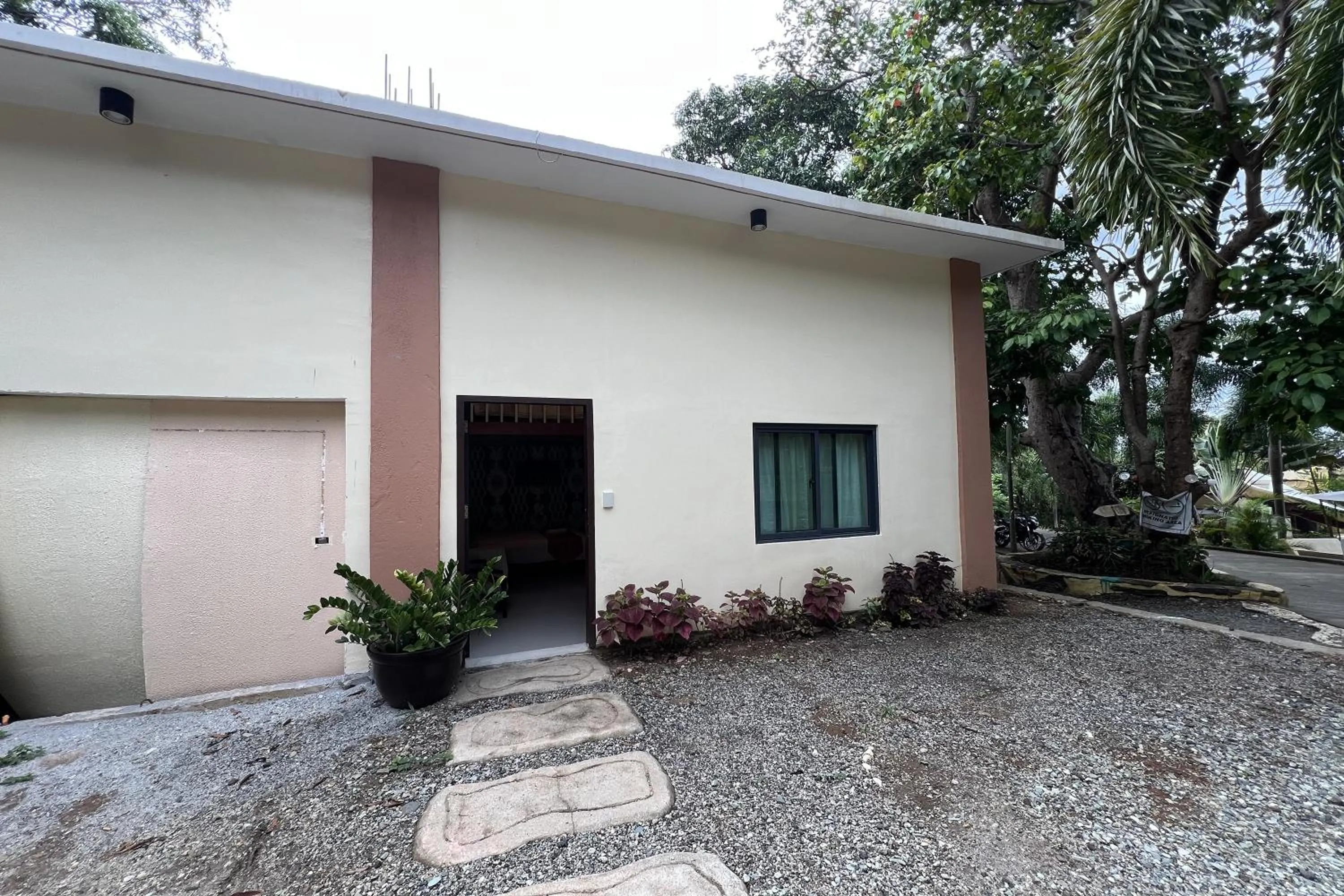 Property building in Vista Venice Resort