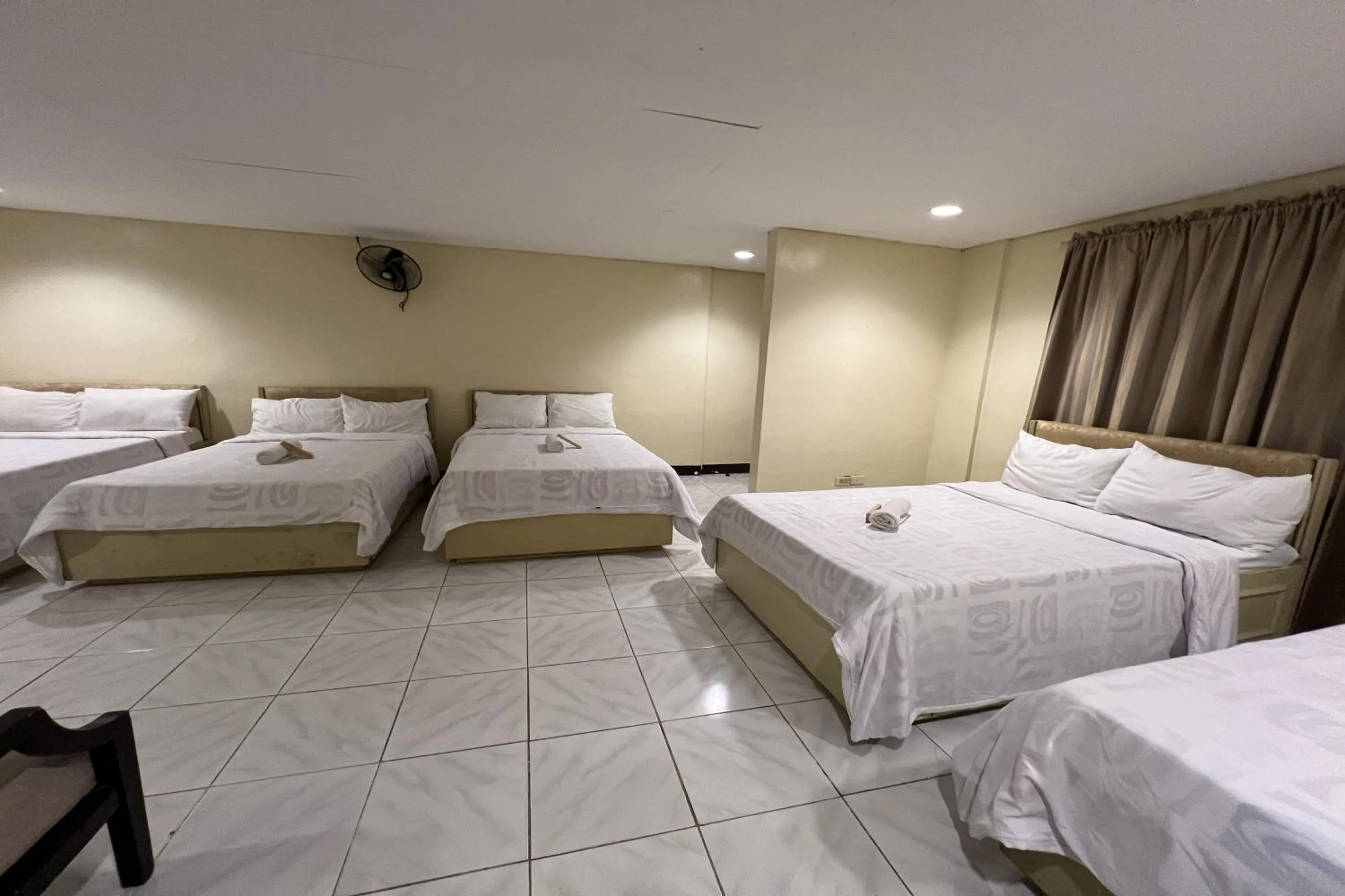 Bedroom, Bed in Vista Venice Resort